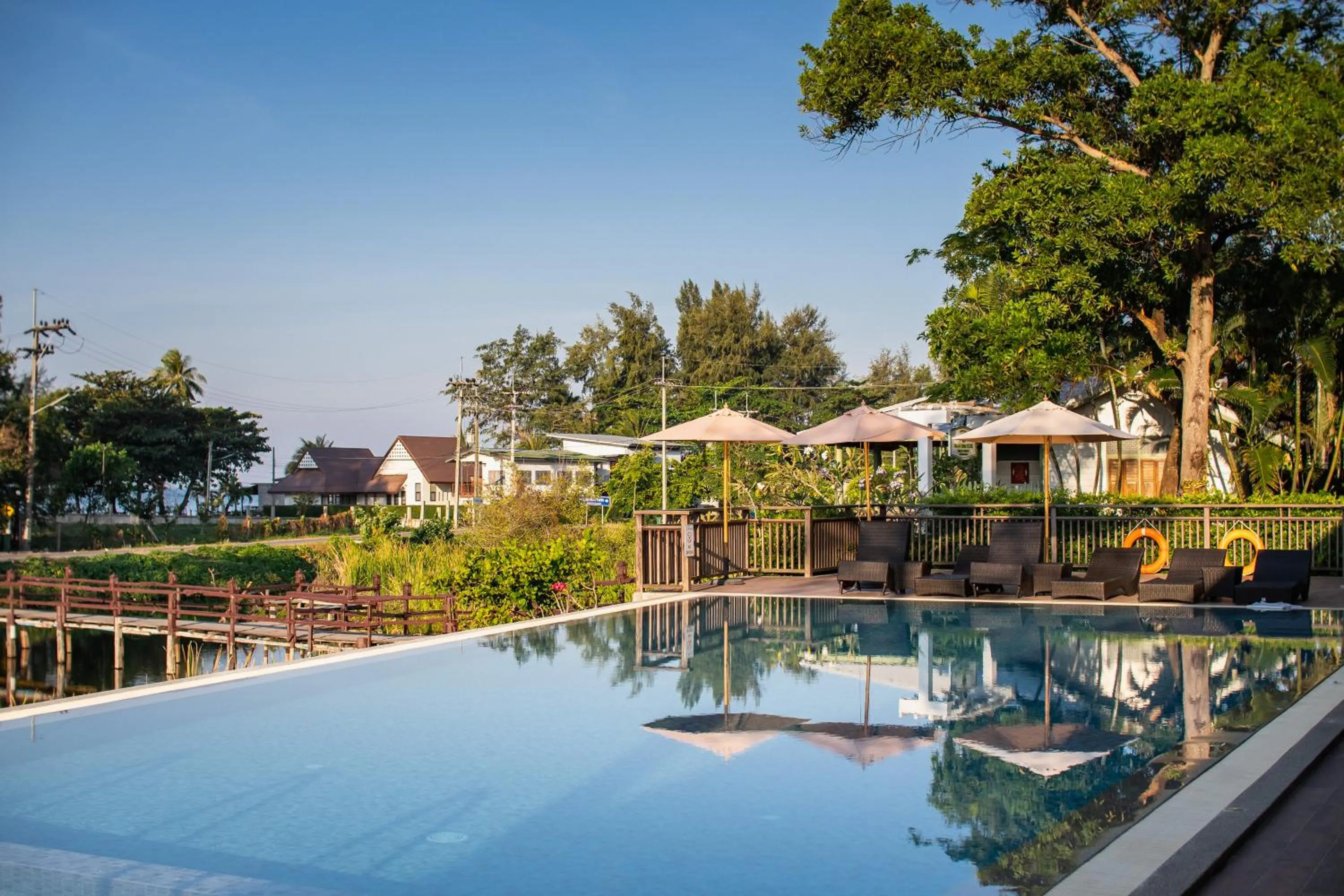 Pool view in Baan Pun Sook Resort