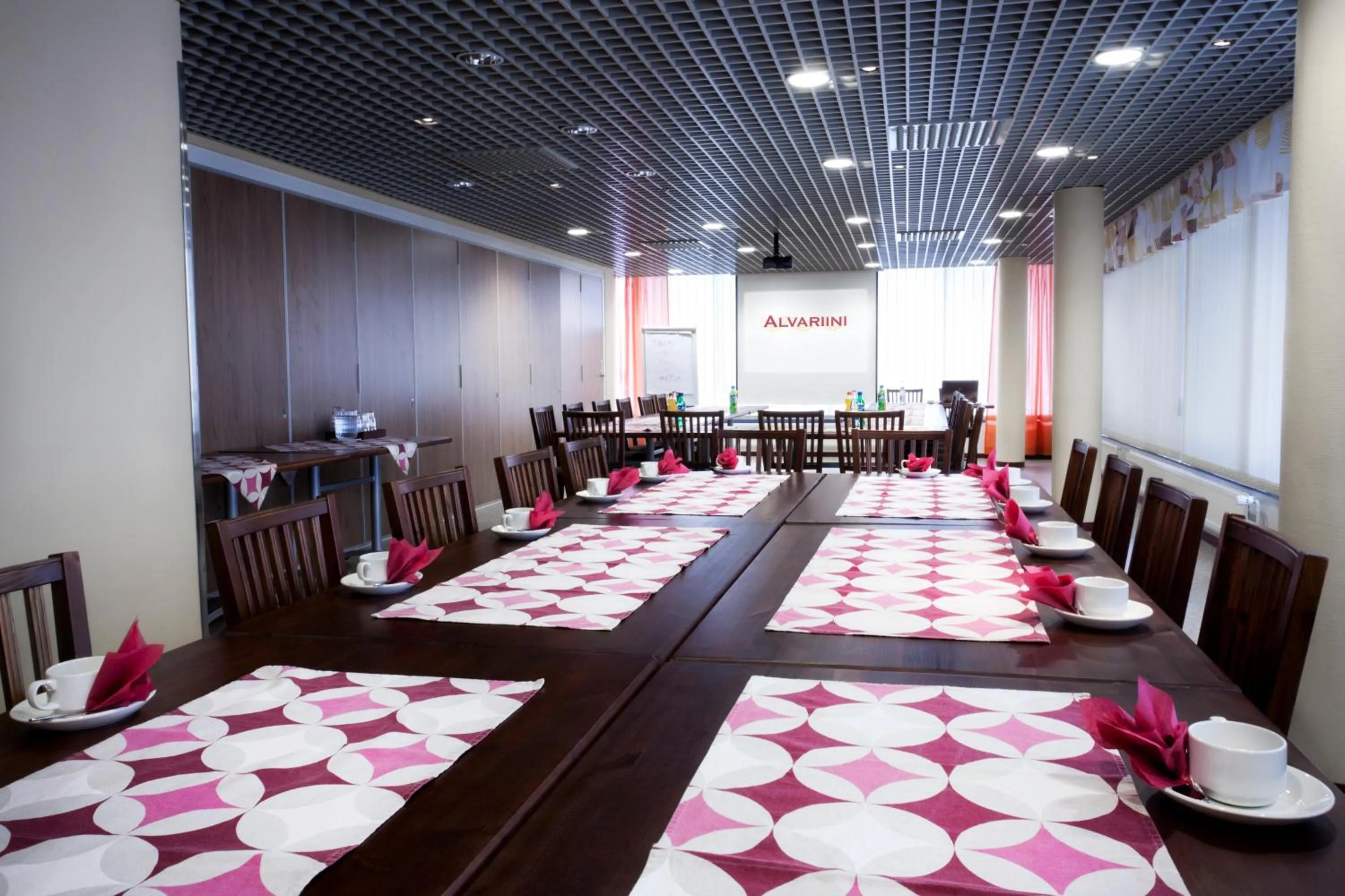 Restaurant/places to eat in Hotel Alvariini