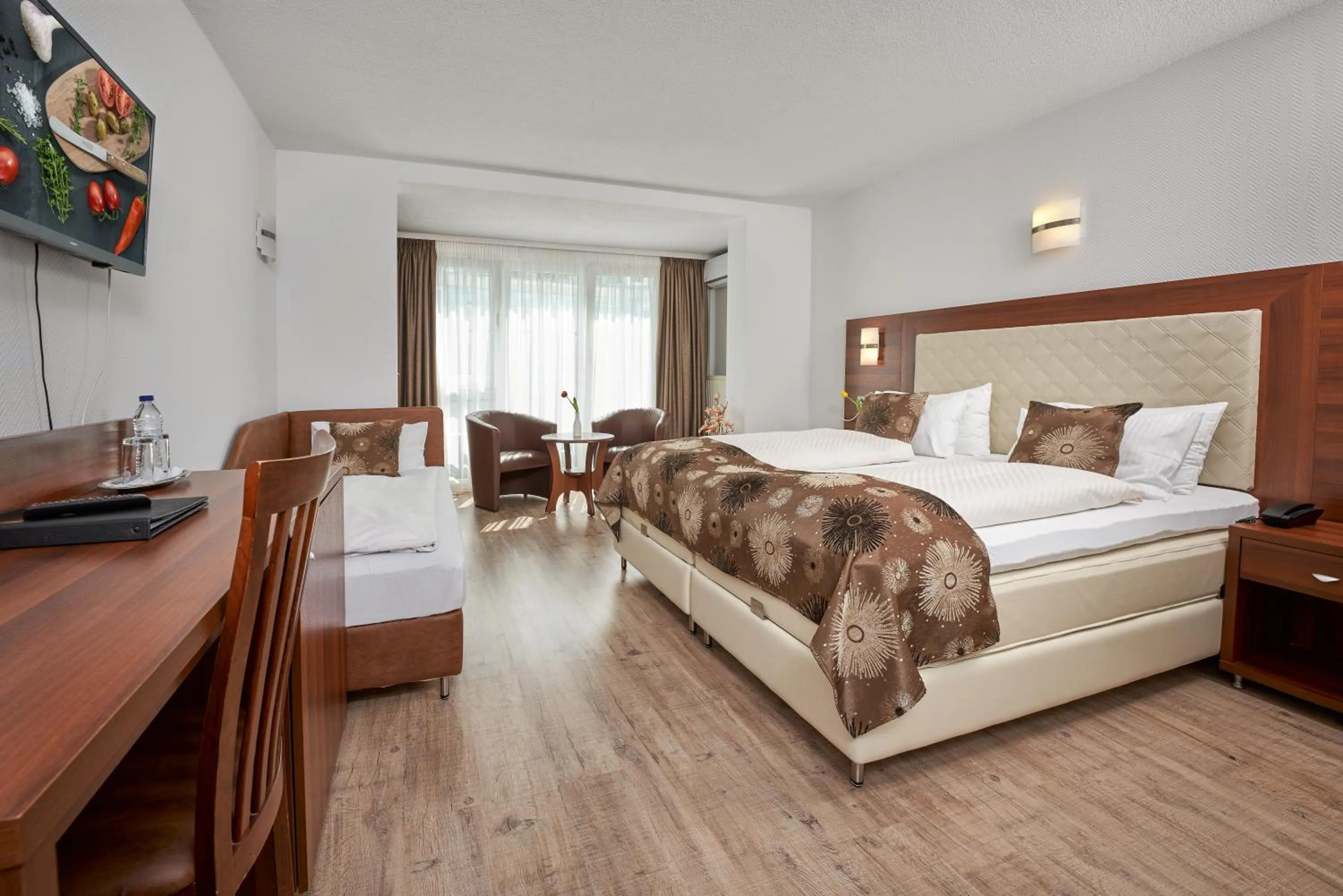 Photo of the whole room, Bed in Hotel Meyerhof