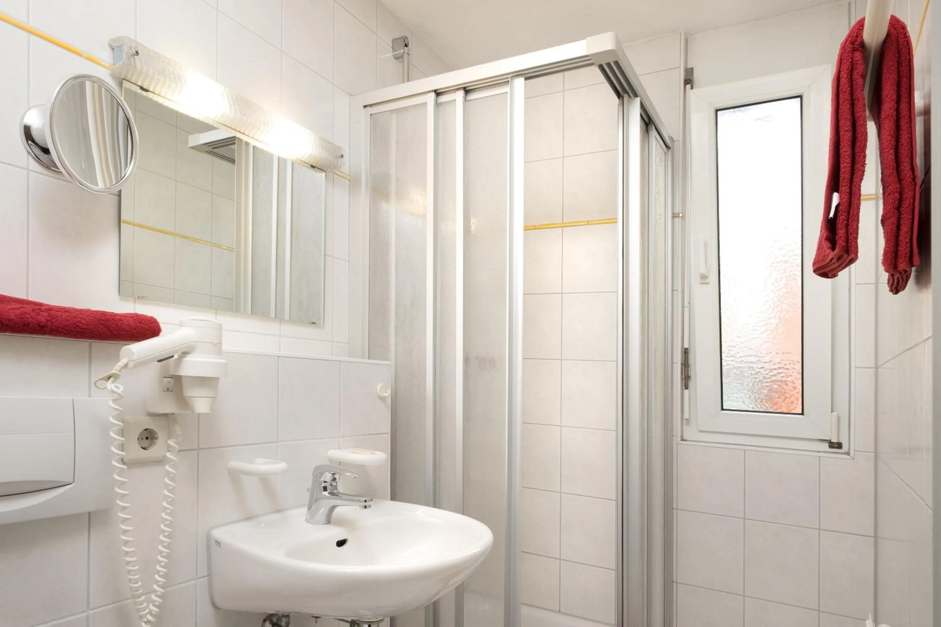 Shower in Hotel Meyerhof