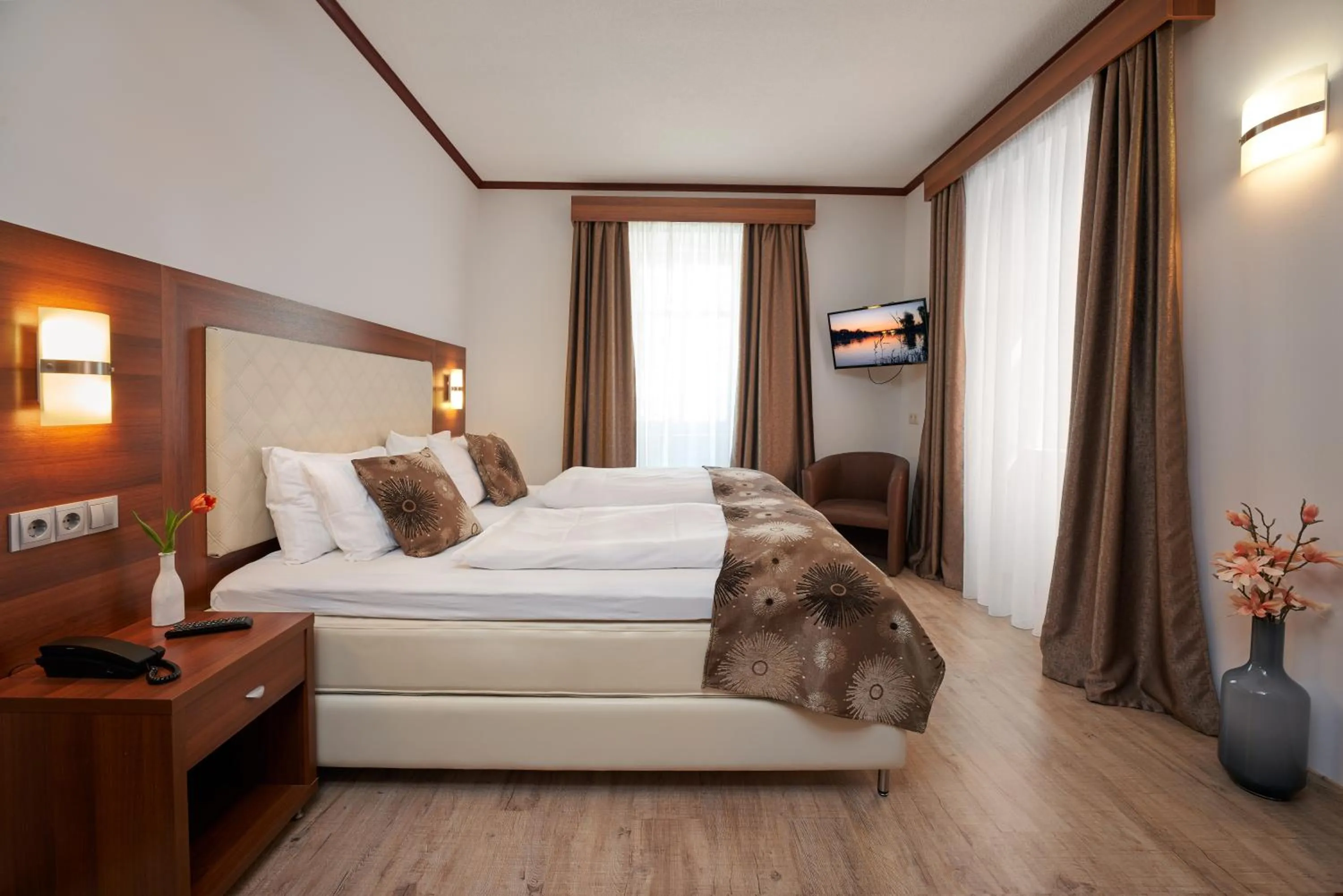 Photo of the whole room, Bed in Hotel Meyerhof