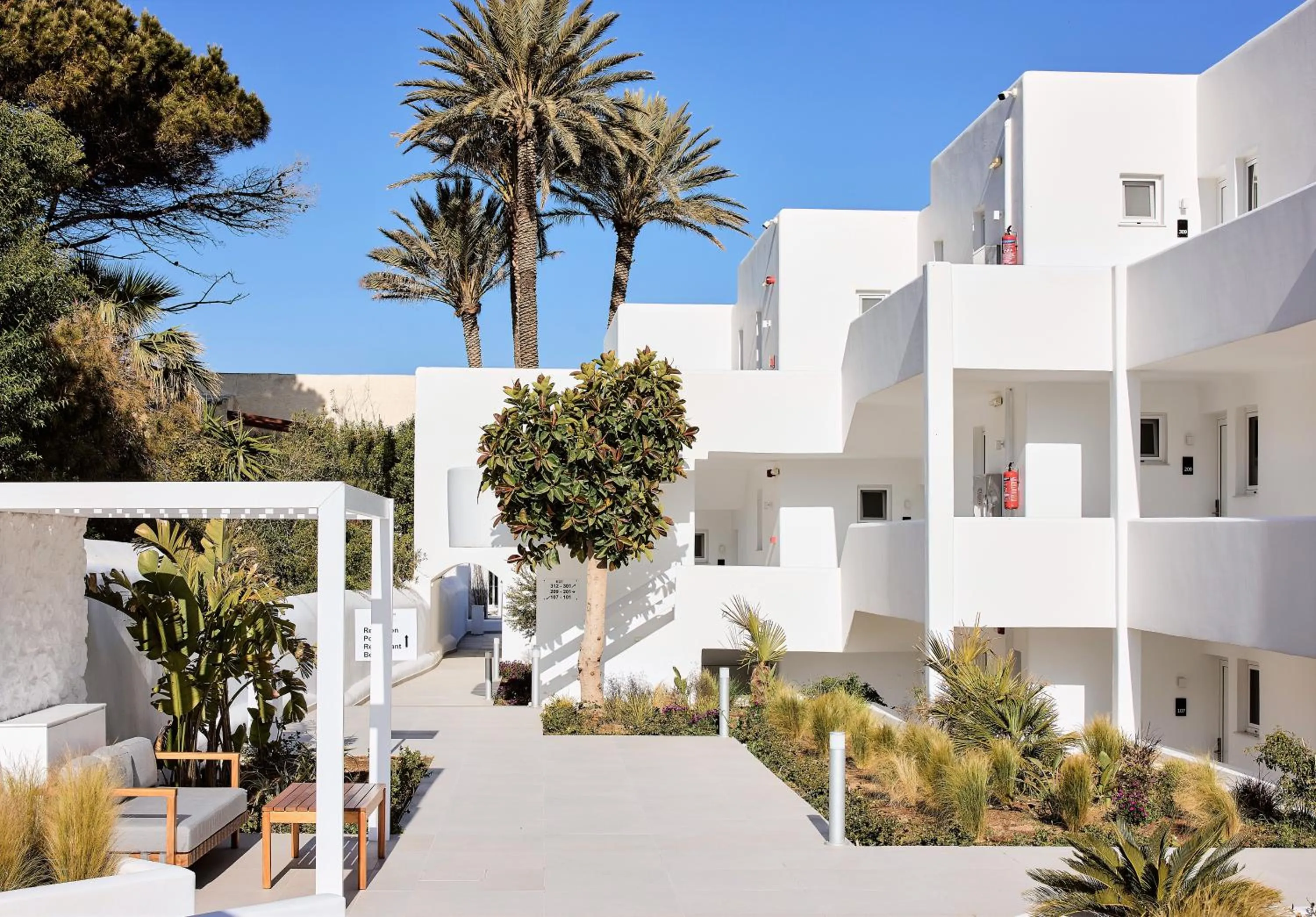 Property building in Kantouni Beach Boutique Hotel