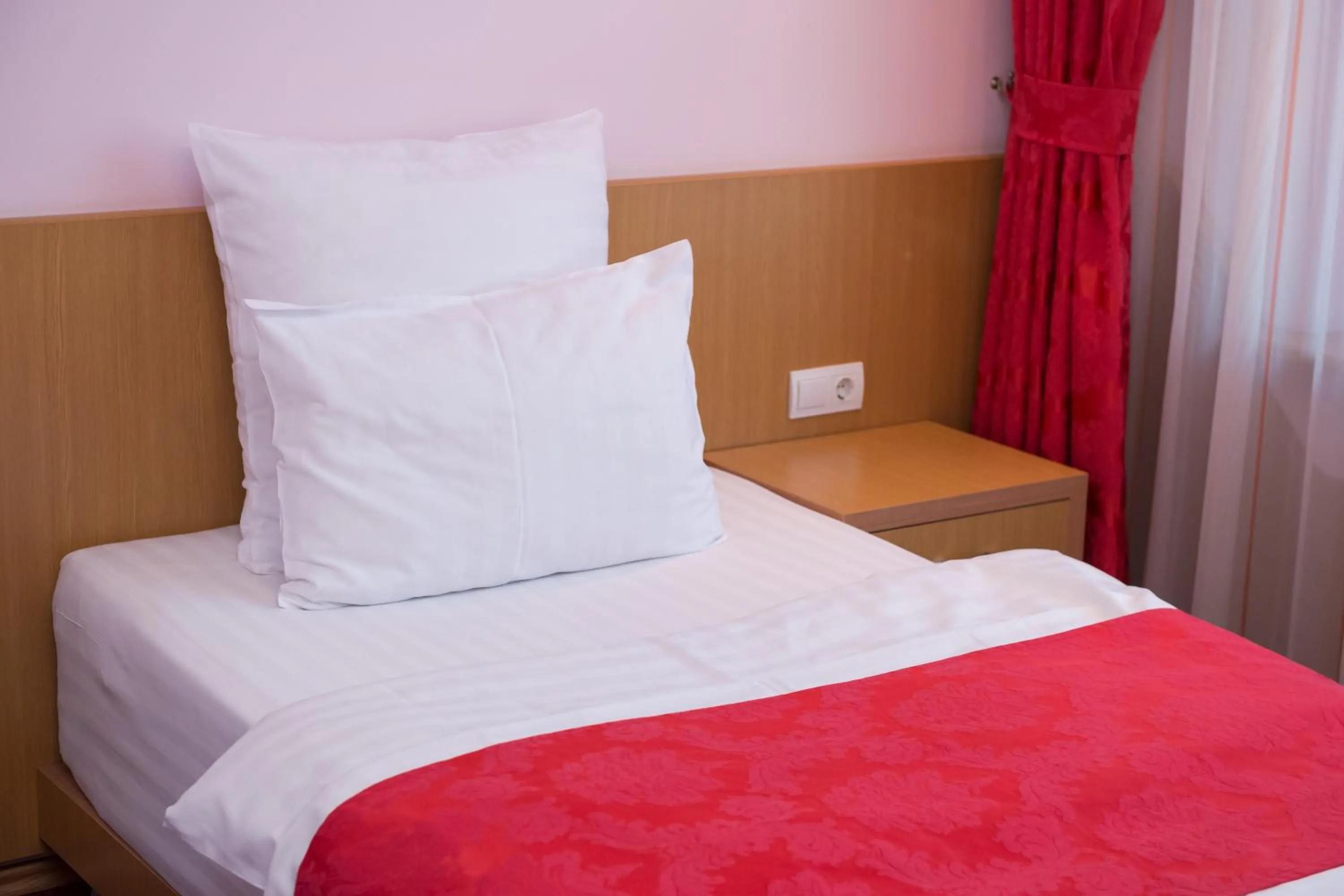 Bed in Pensiunea President