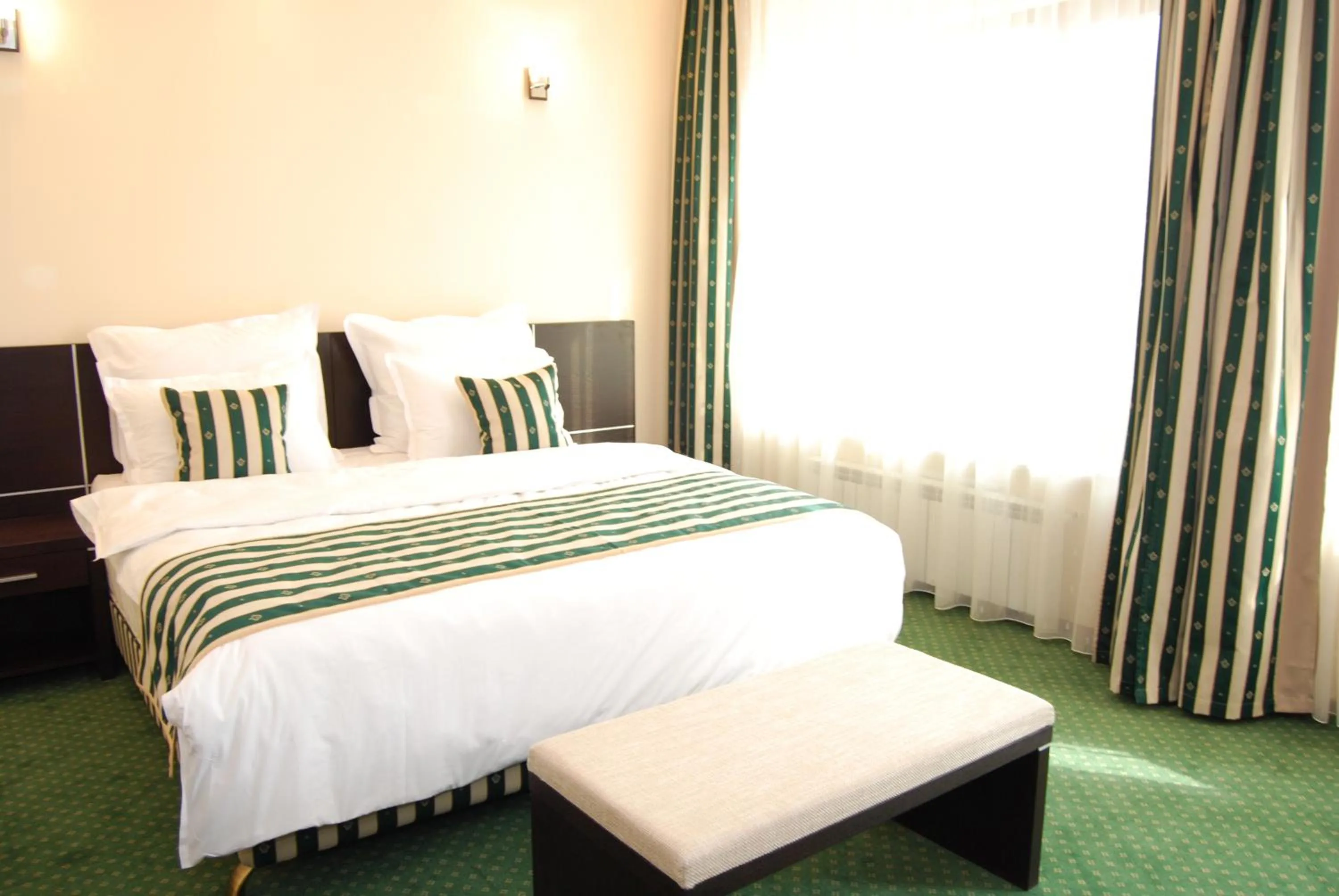 Bed in Pensiunea President