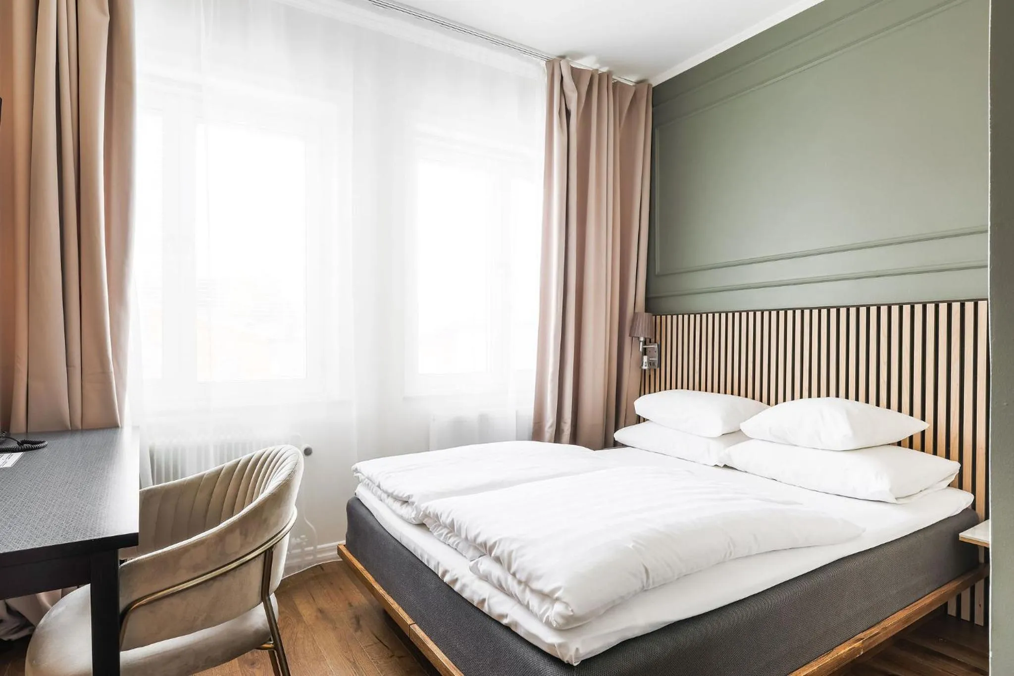 Photo of the whole room, Bed in Comfort Hotel Linköping City