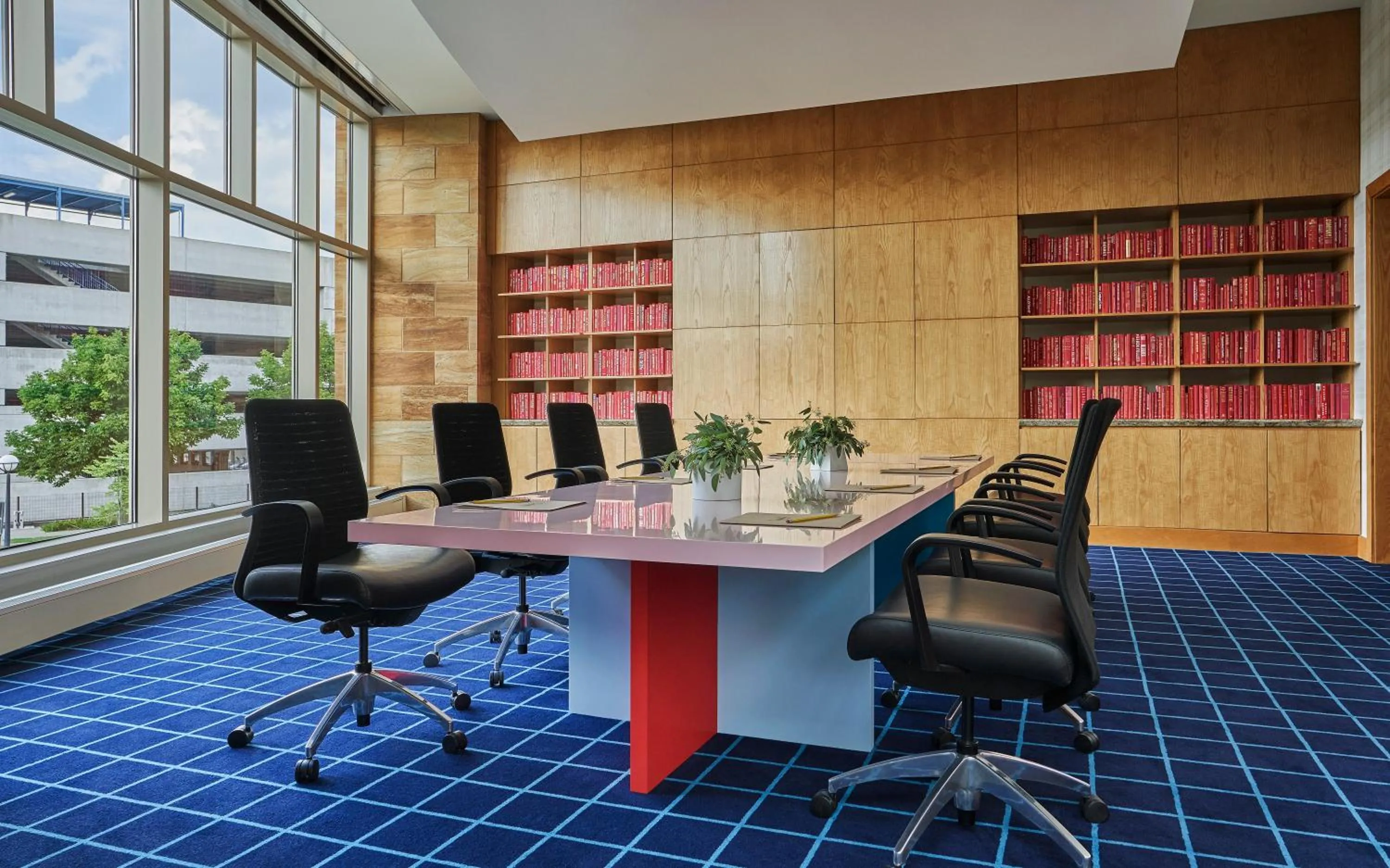 Meeting/conference room in Graduate by Hilton Cincinnati