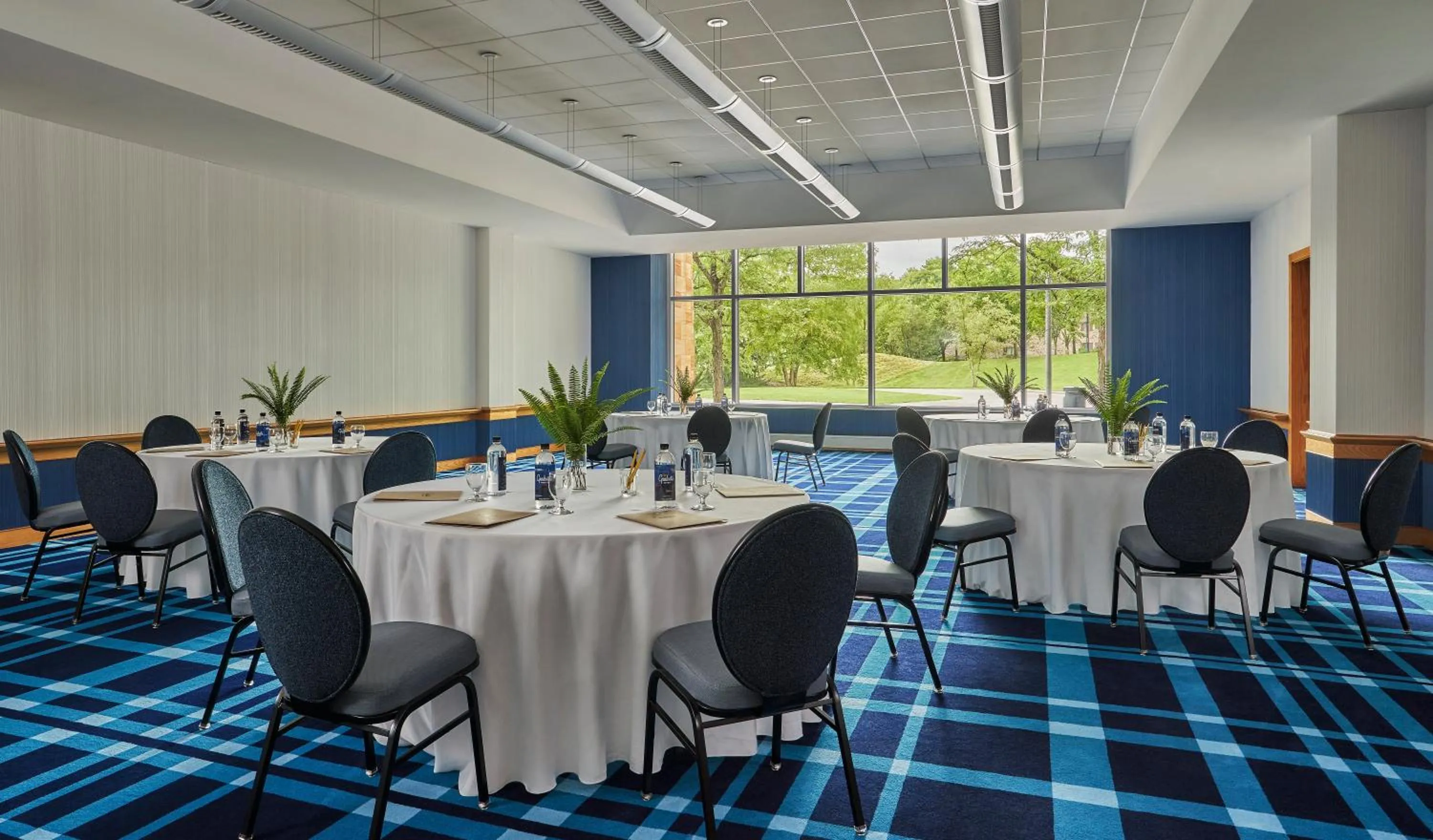 Meeting/conference room in Graduate by Hilton Cincinnati