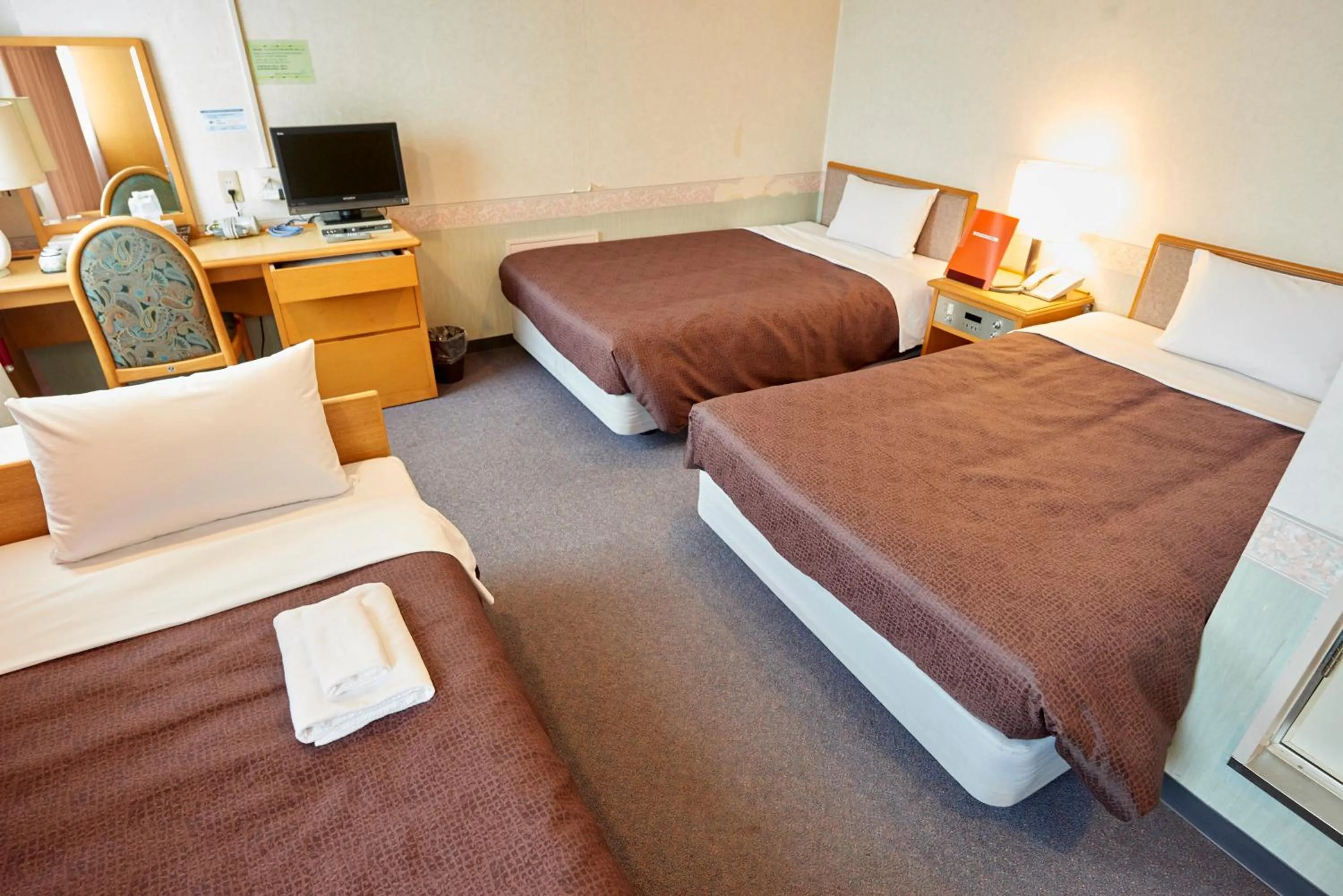 Bed in Hotel Select Inn Aomori