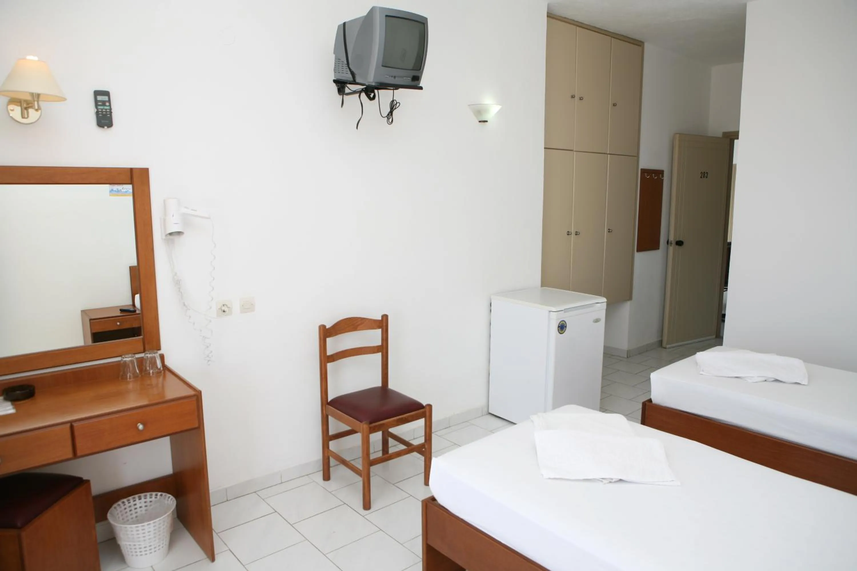 Photo of the whole room, Bed in Hotel Kathrin Beach