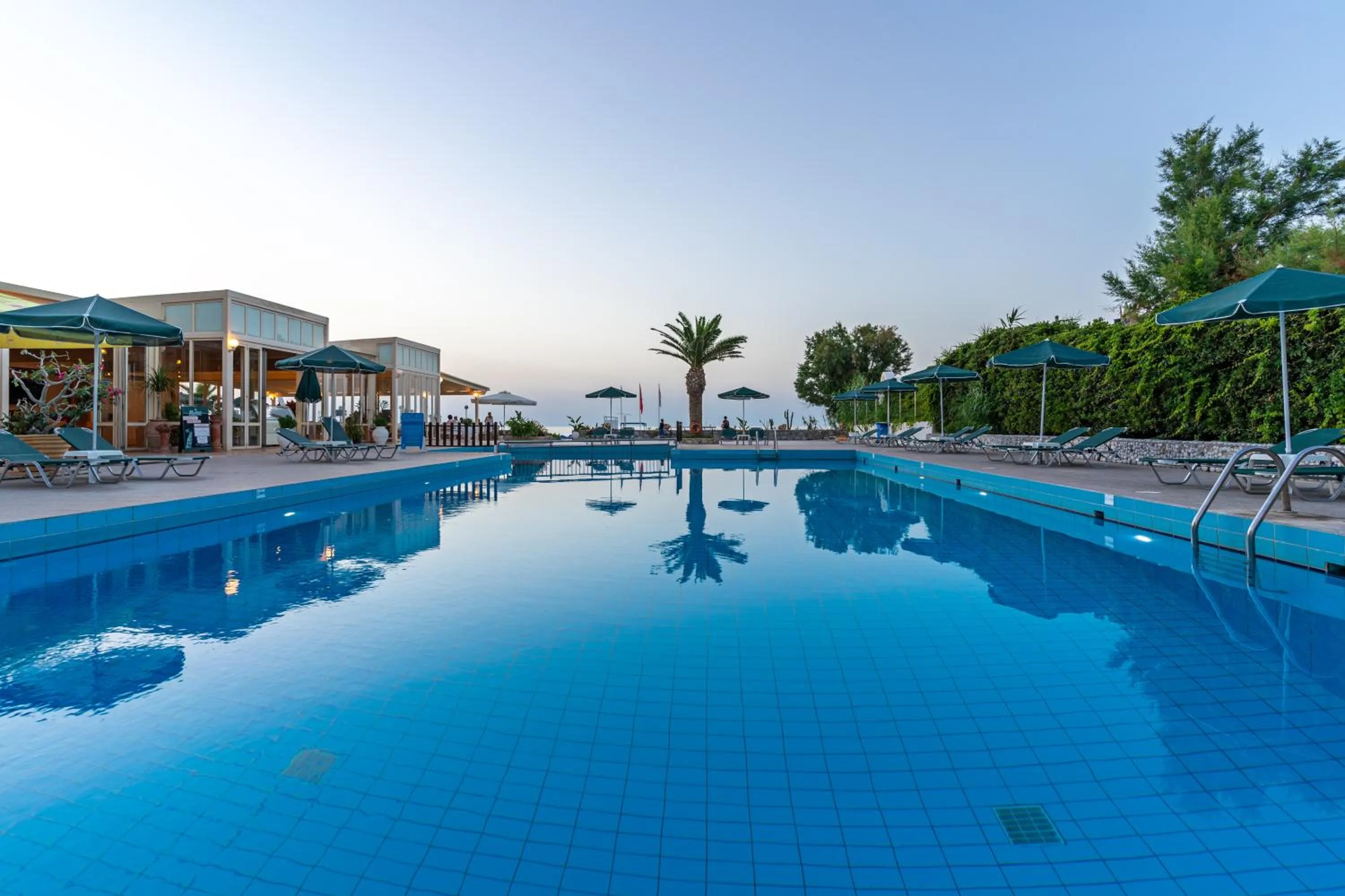 Swimming pool in Hotel Kathrin Beach
