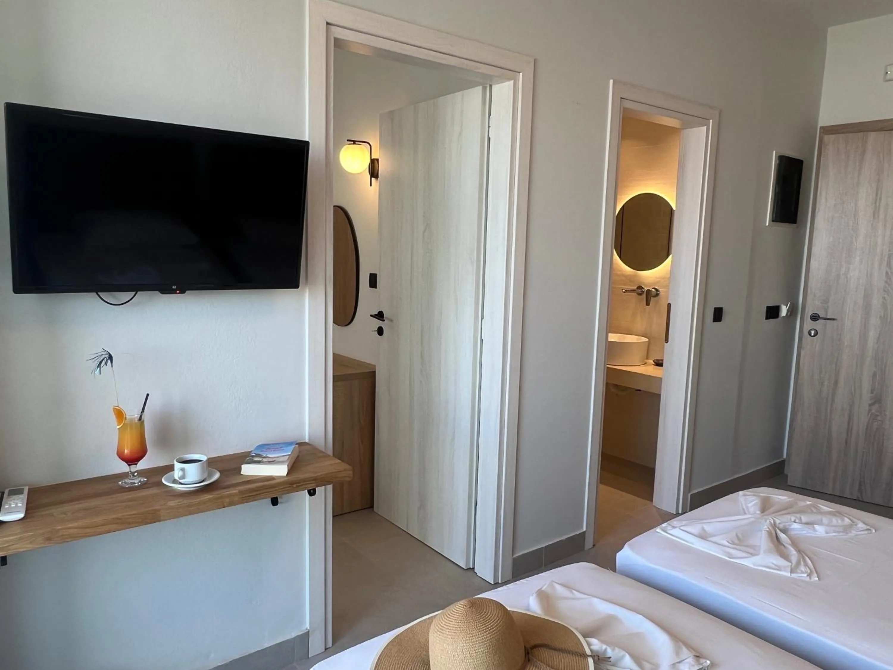 Bed in Hotel Kathrin Beach