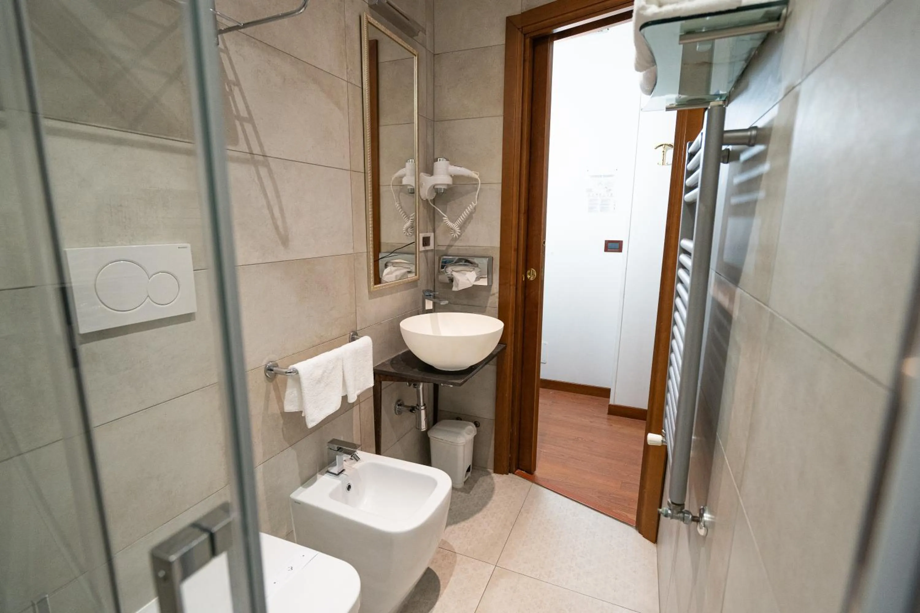 Toilet in Art Hotel Santa Lucia