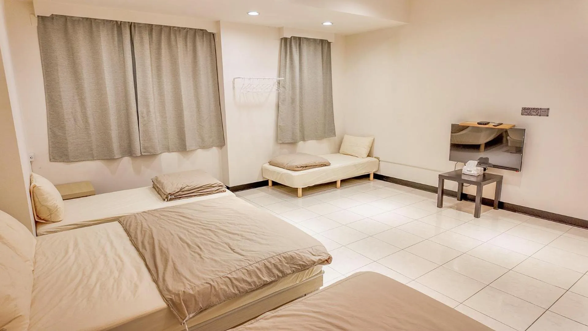 Photo of the whole room, Bed in Maybe Homestay