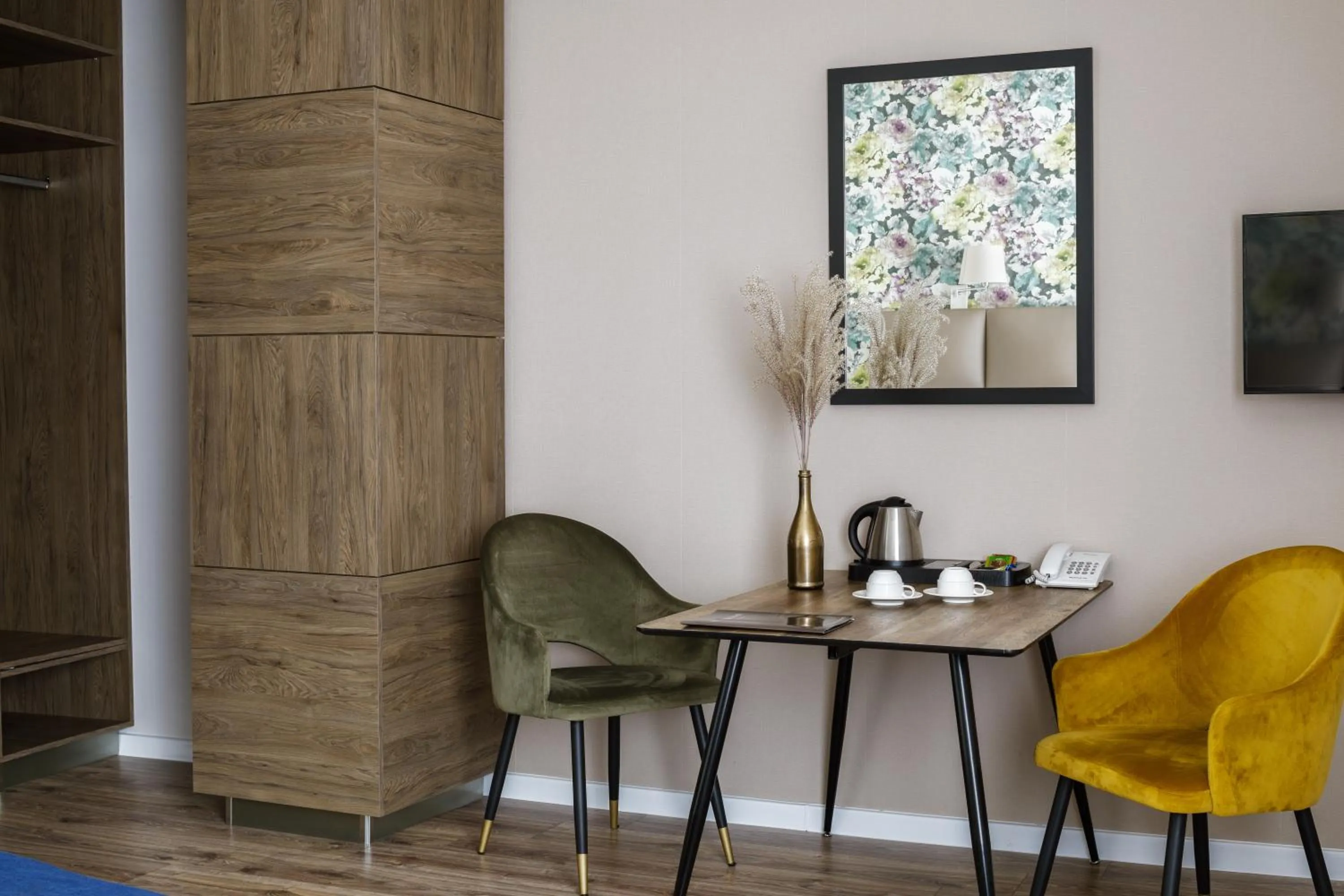 Coffee/tea facilities in Aroma Stone Hotel Spa