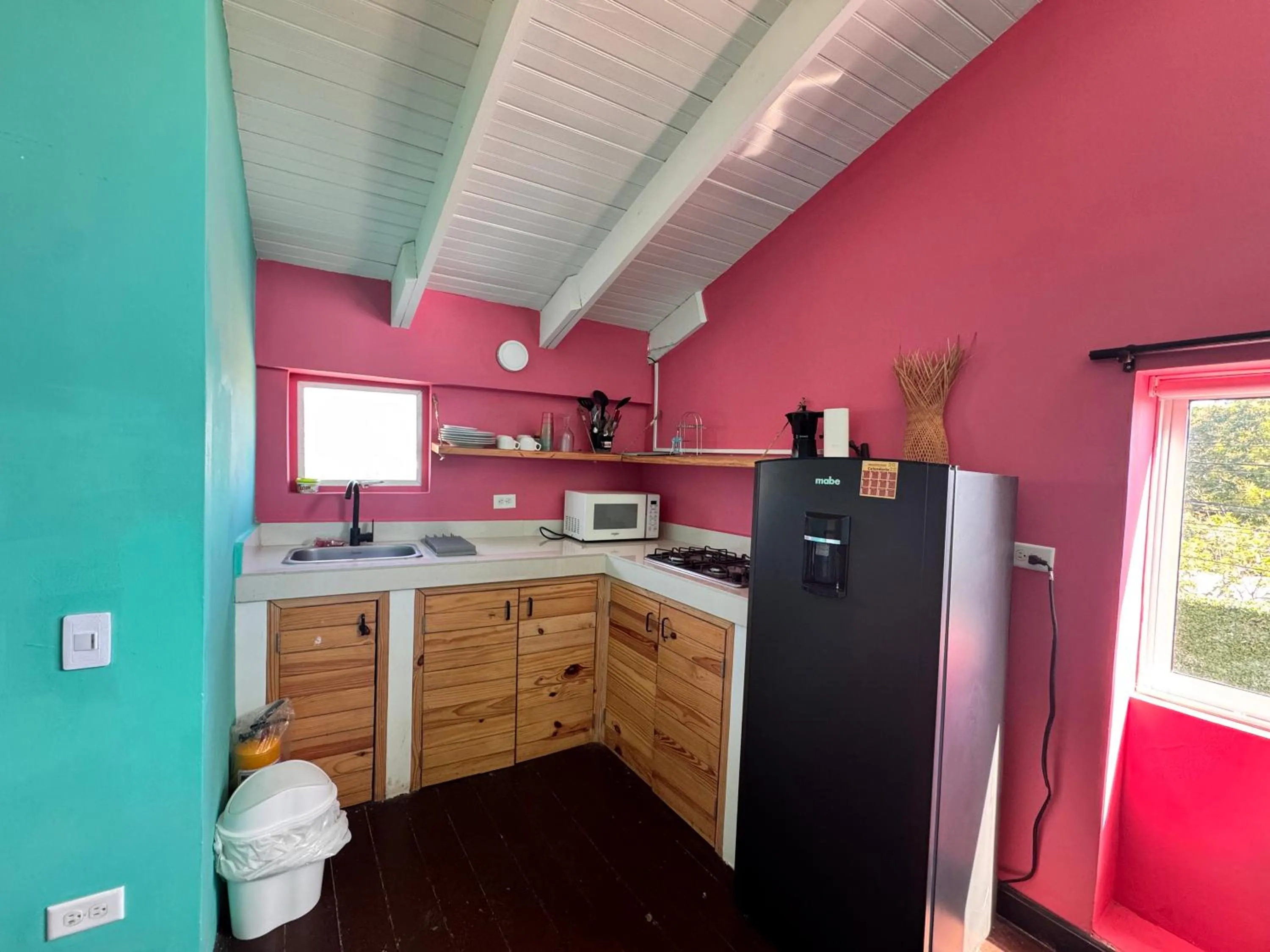 Kitchen or kitchenette in Be Happy Hotel