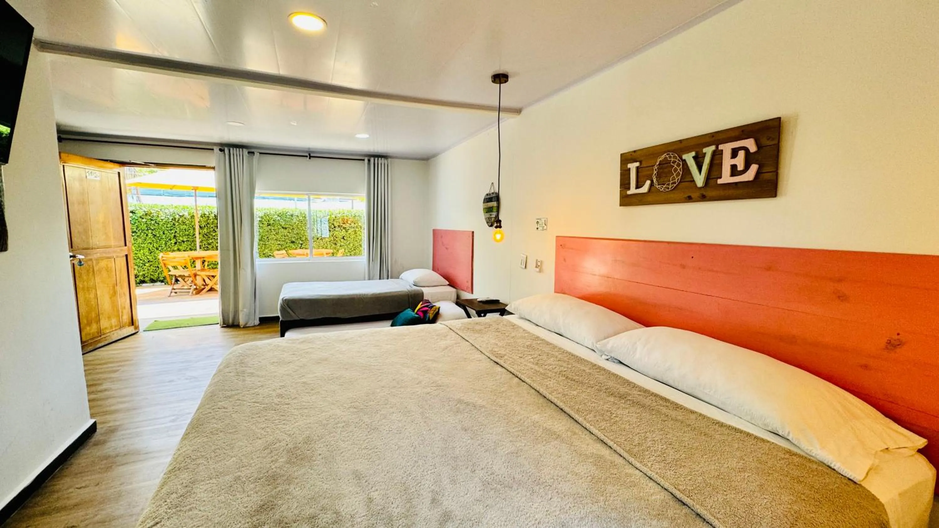 Bed in Be Happy Hotel