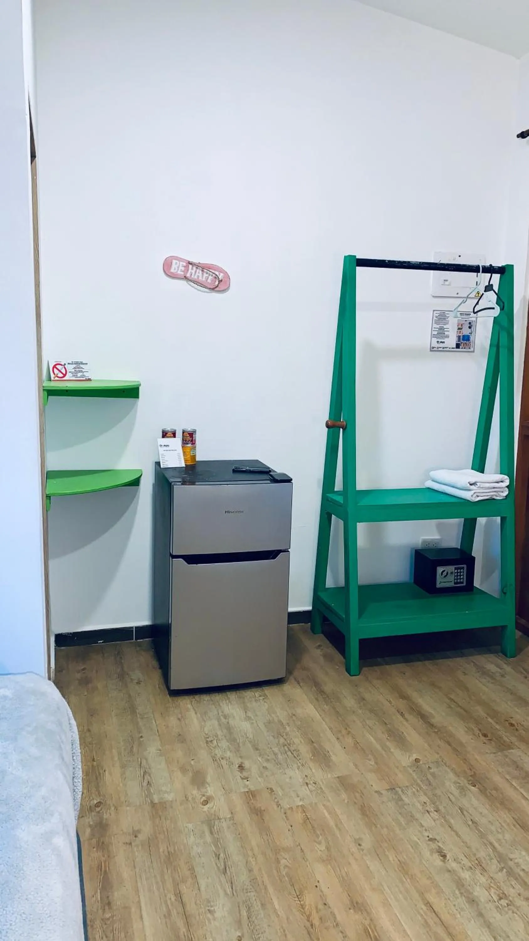 hair dresser, Bed in Be Happy Hotel