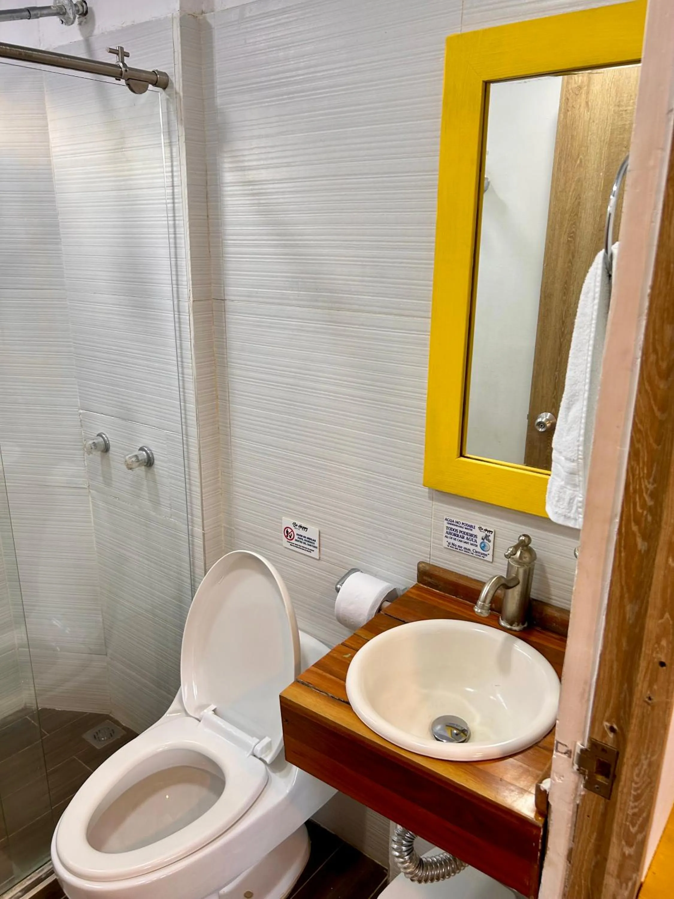 Toilet in Be Happy Hotel