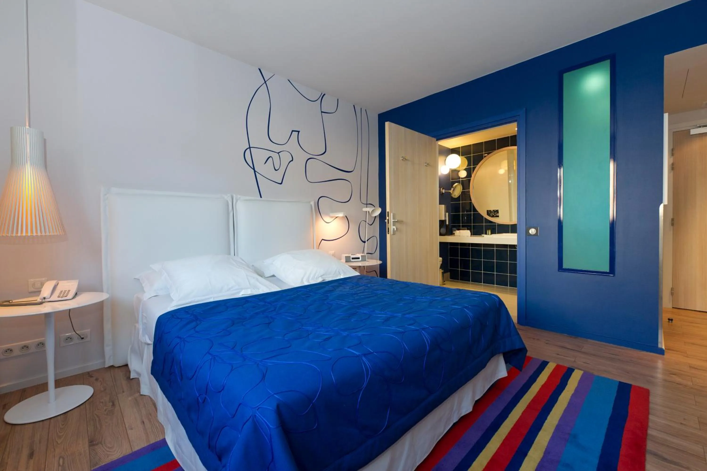 Photo of the whole room, Bed in Hotel Victoria