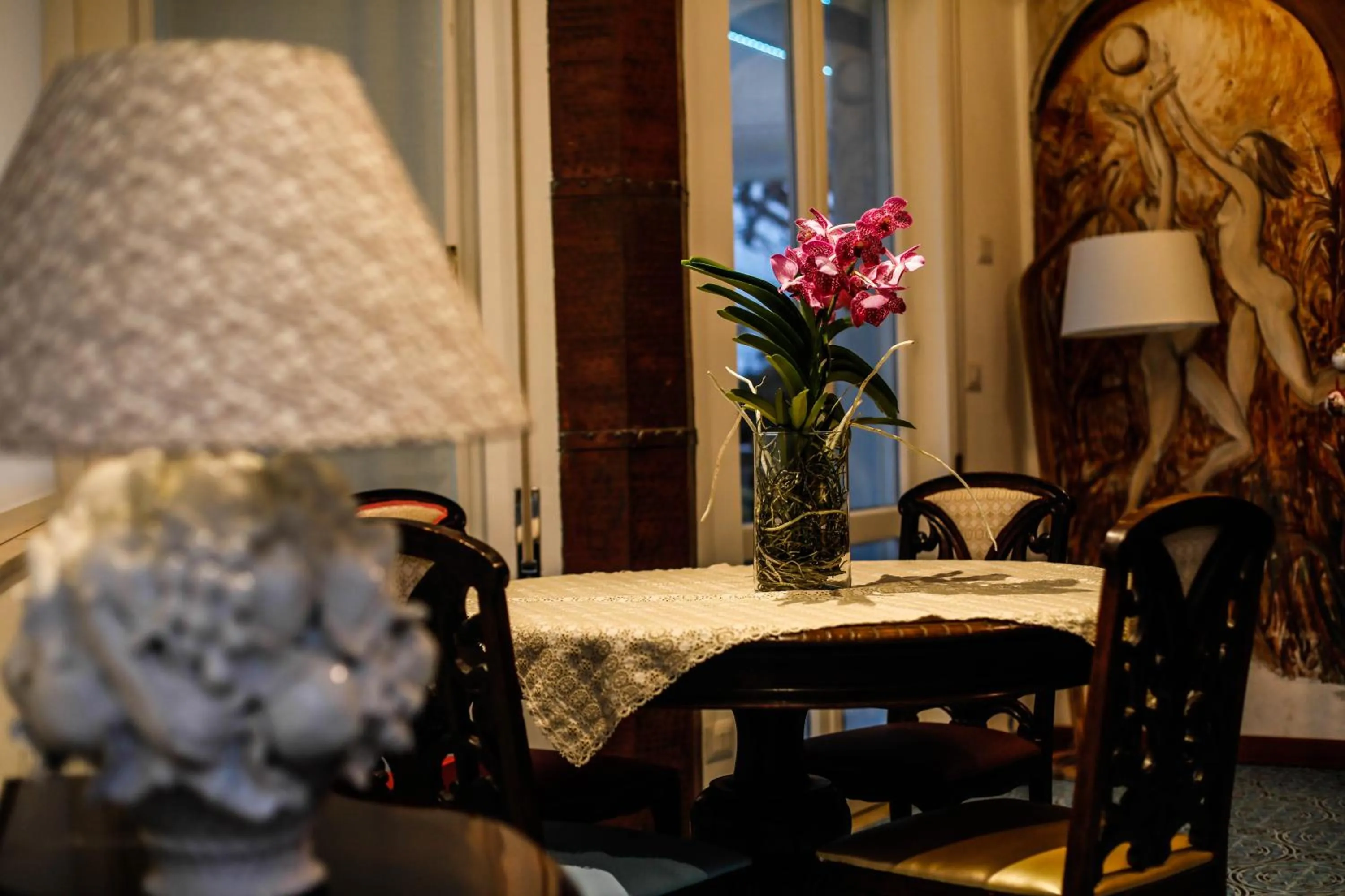 Communal lounge/ TV room in LA FORESTERIA DI MAESTINA