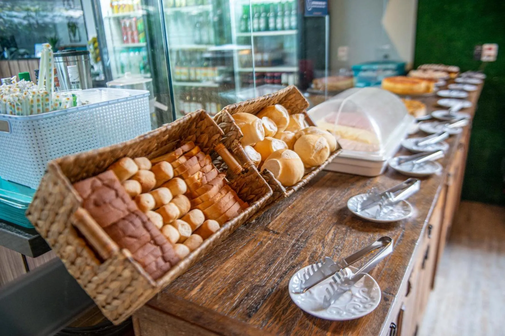 Breakfast in Pousada Conca di Mare - Festa de Reveillon & Ceia de Natal - Pé na areia