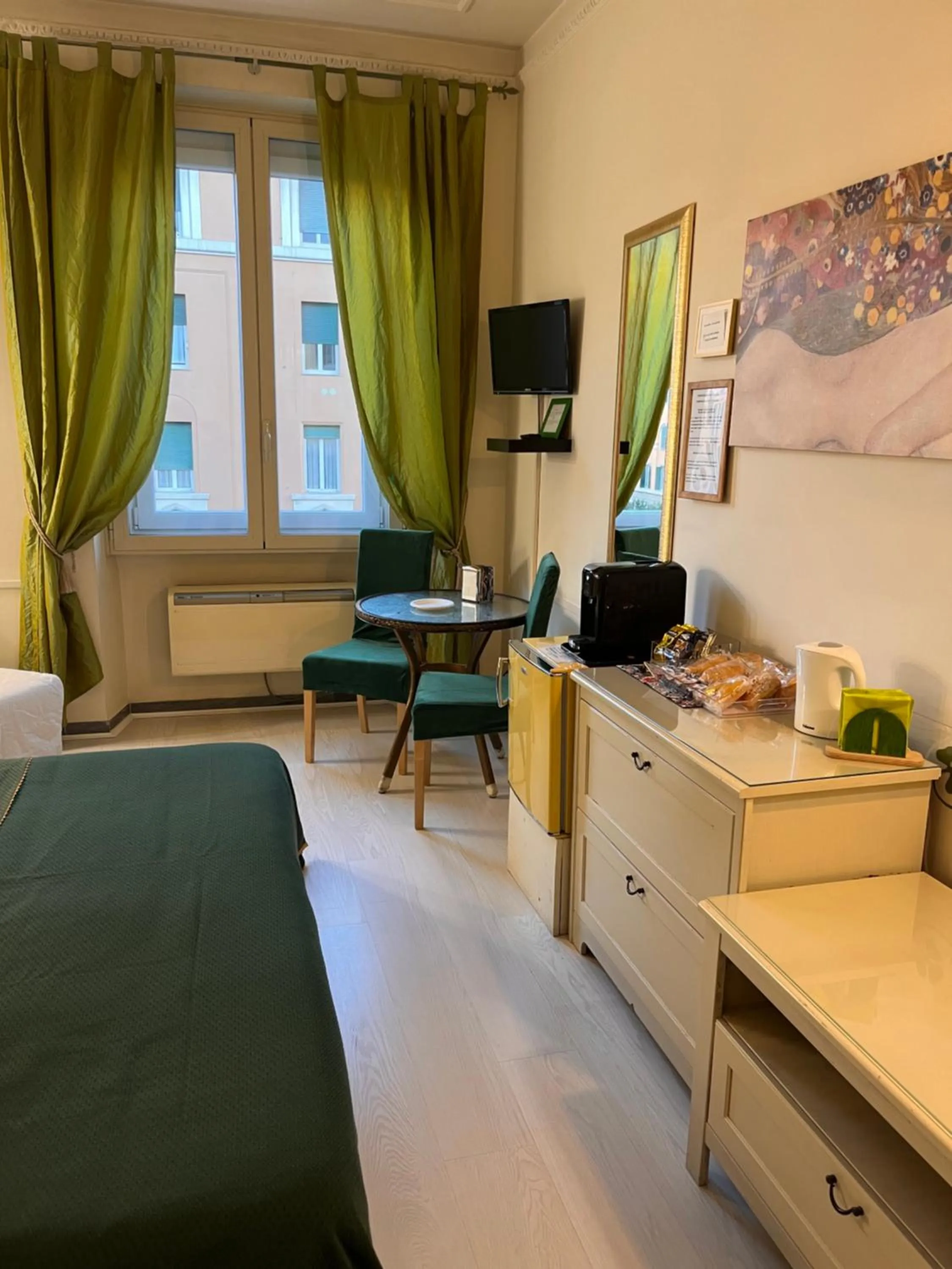 Coffee/tea facilities, Bed in B&B DolceVirginia