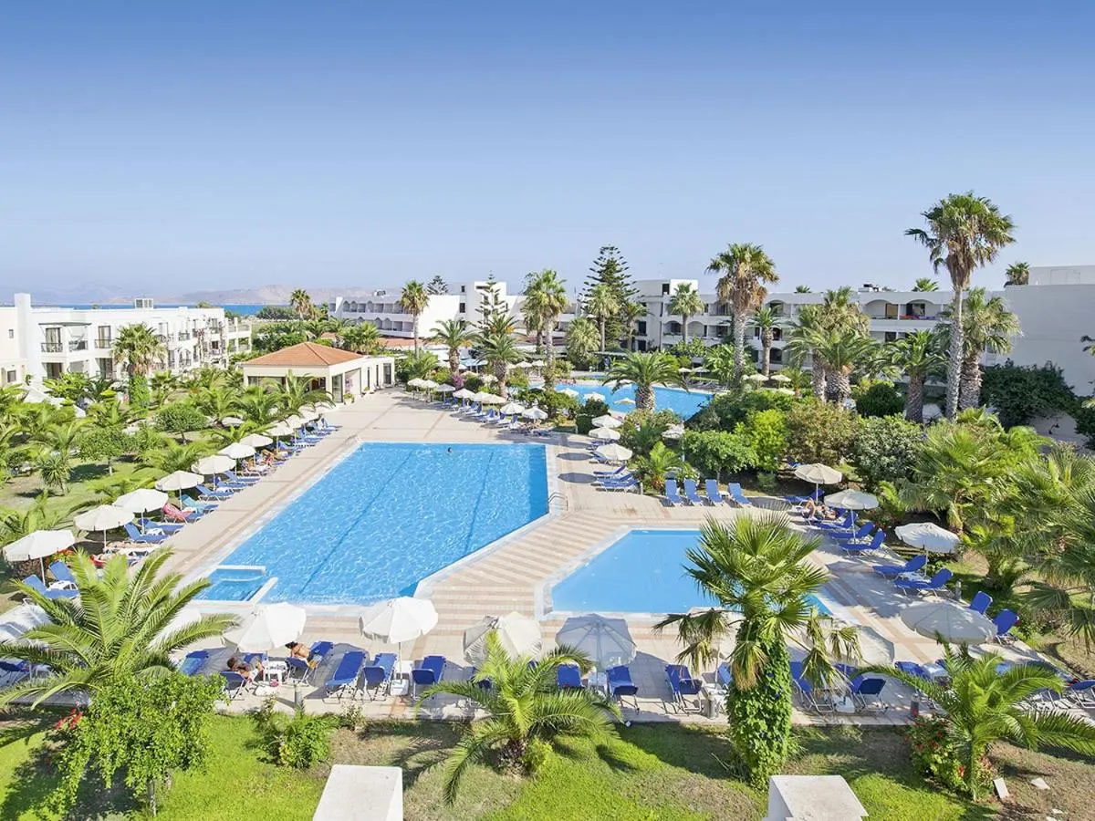 Tigaki Beach Hotel