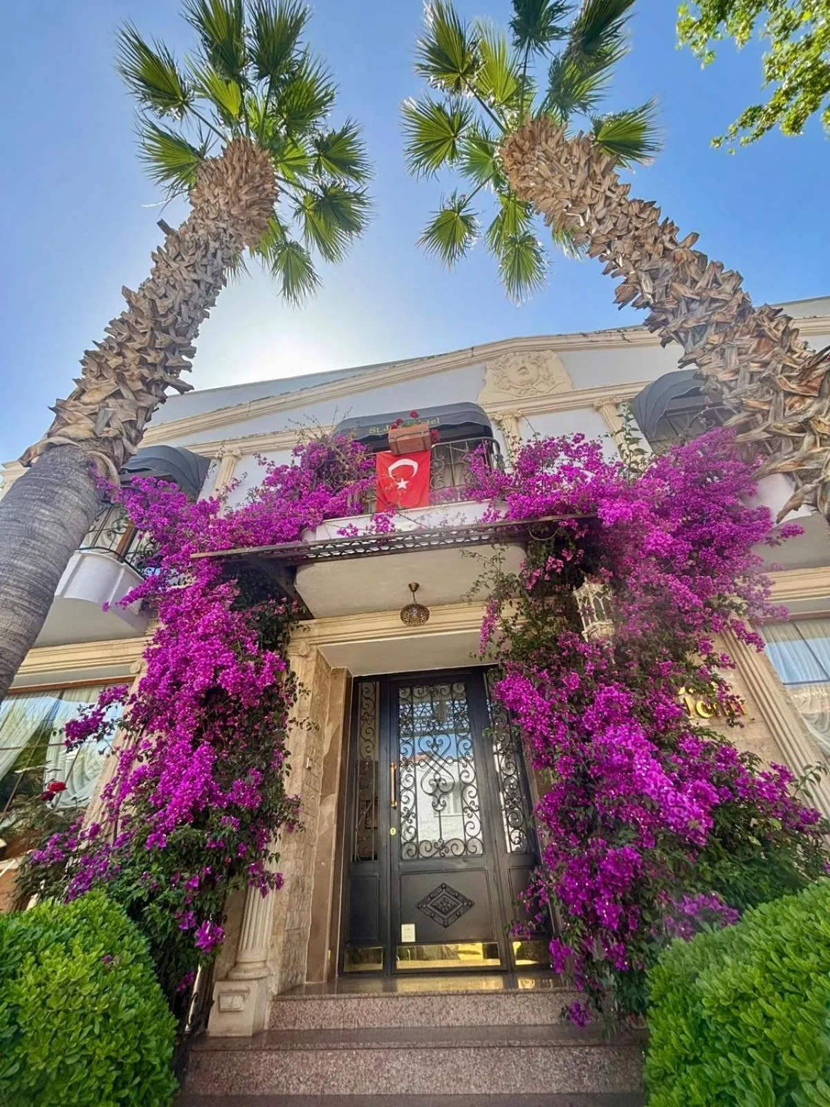 Property building in Saint John Hotel