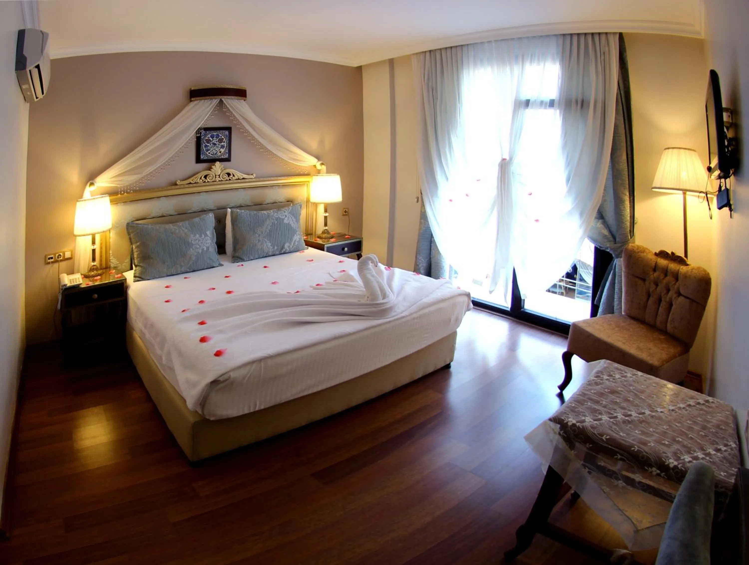 Bedroom in Saint John Hotel