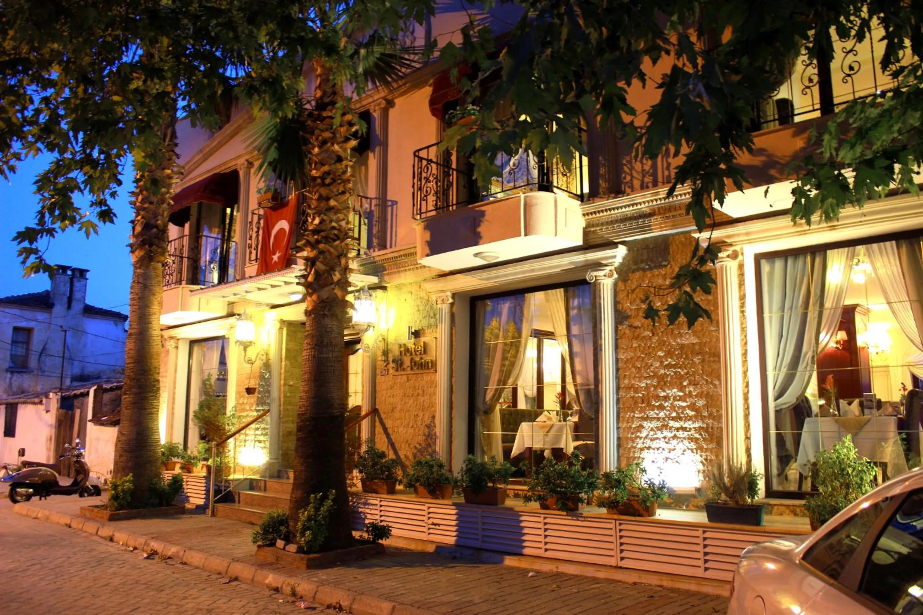 City view in Saint John Hotel