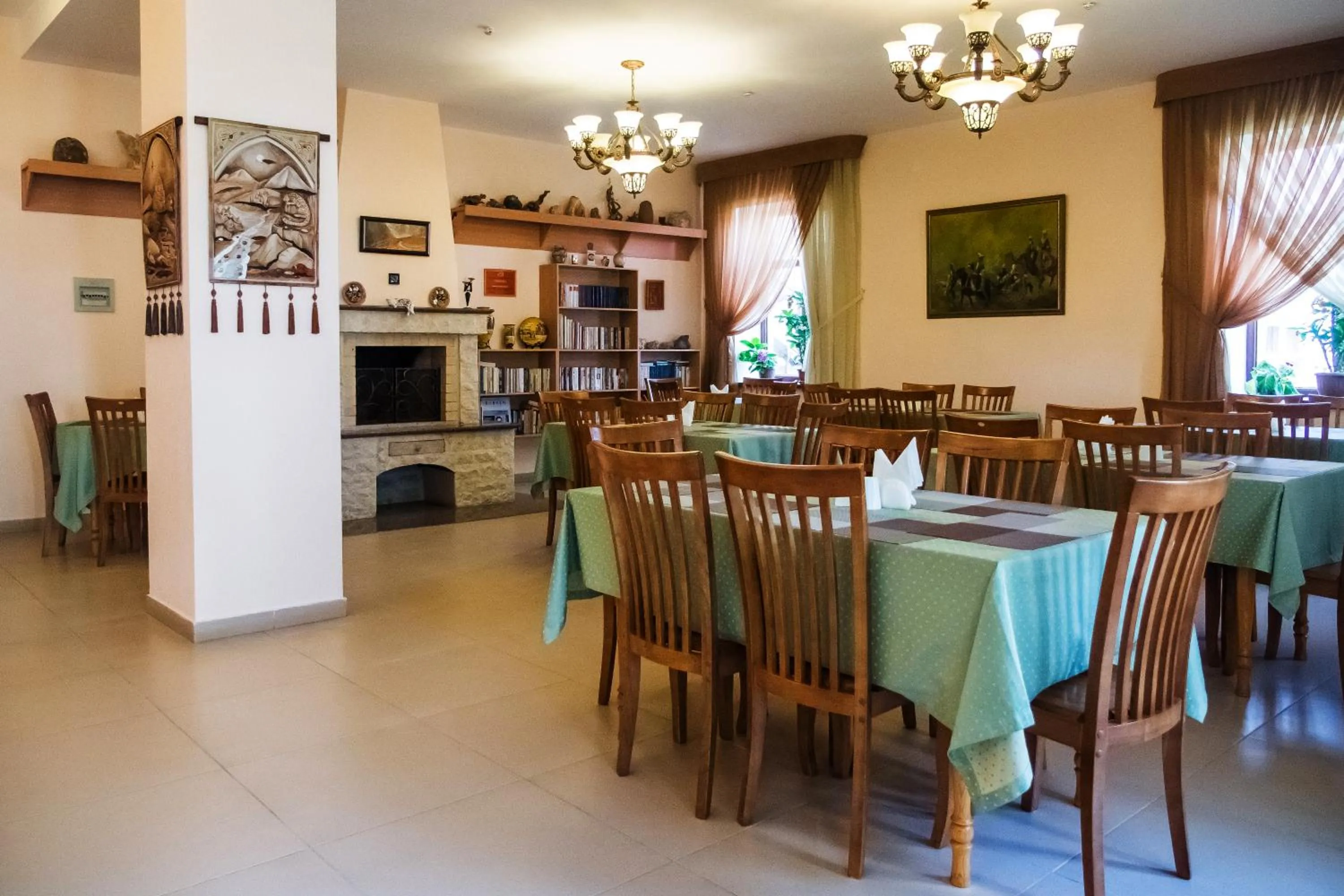 Restaurant/places to eat in Asia Hotel