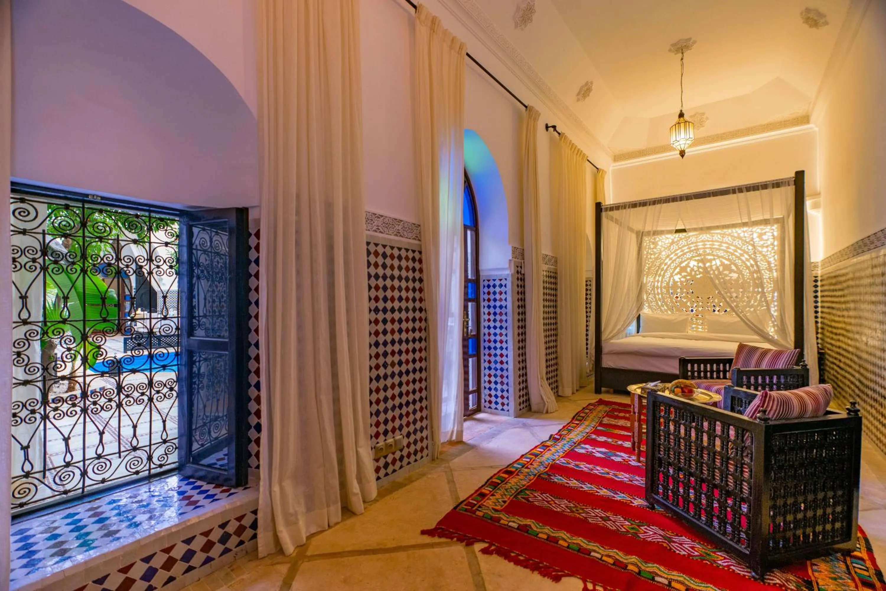 Bedroom in Riad Dar Dialkoum