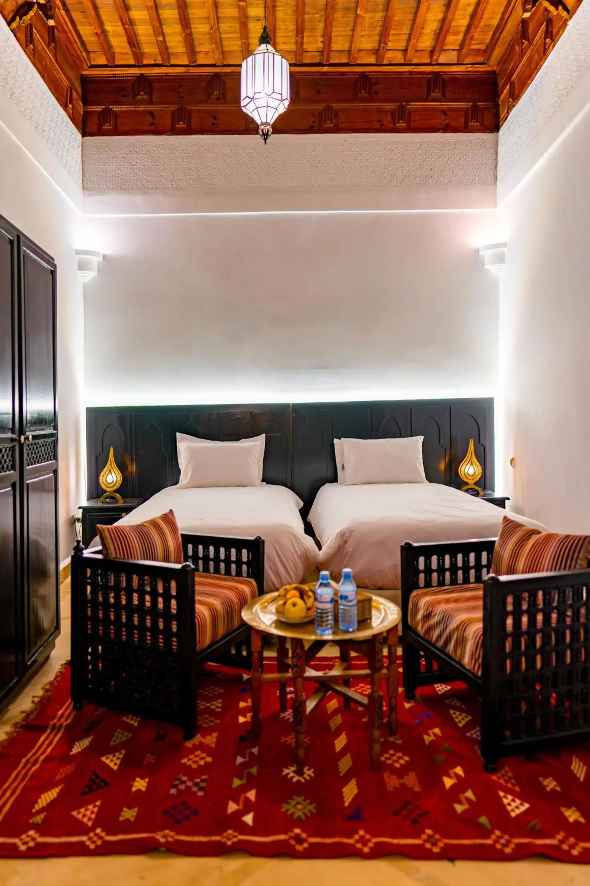Deluxe Double or Twin Room in Riad Dar Dialkoum Deluxe Double or Twin Room in Riad Dar Dialkoum
