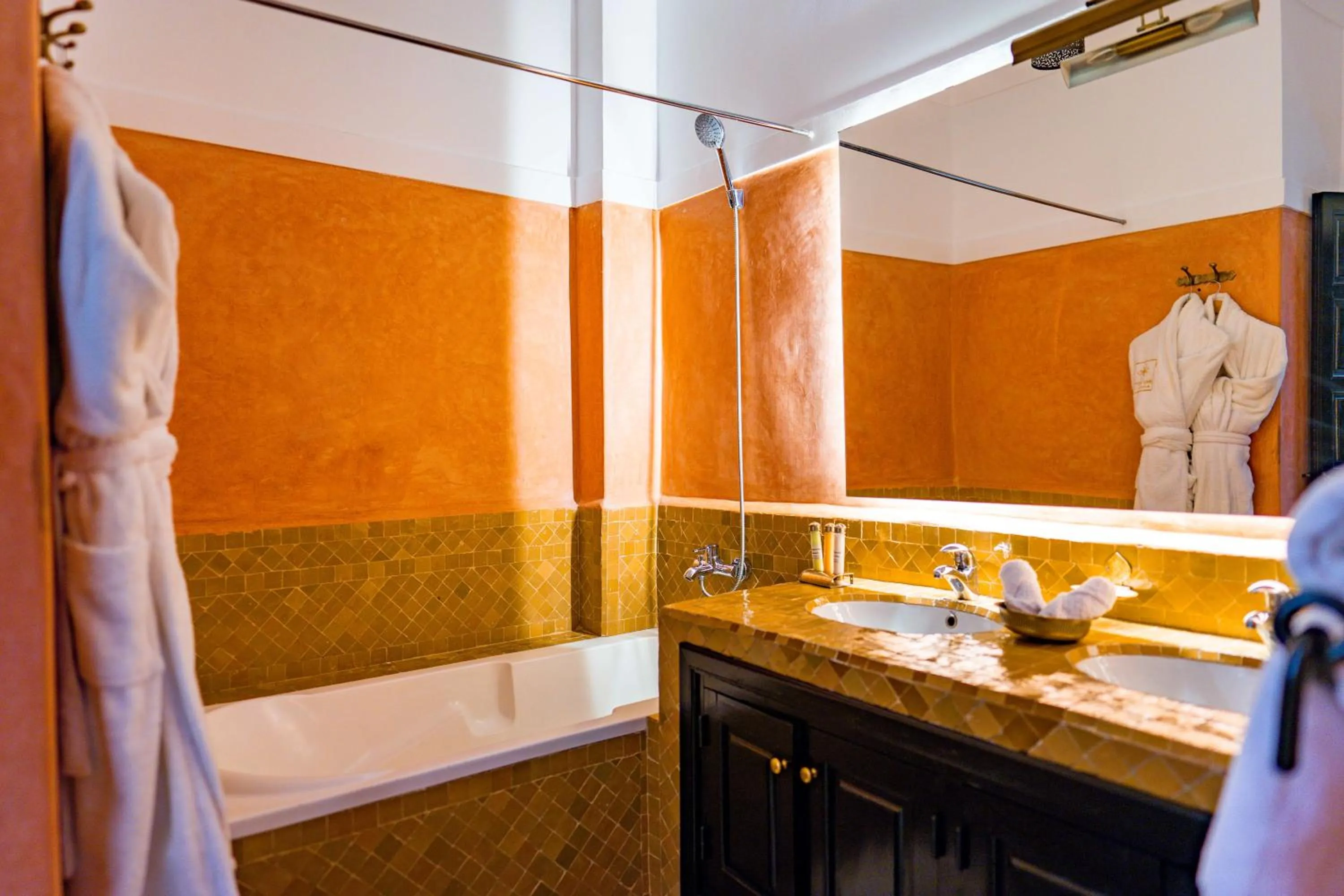 Bathroom in Riad Dar Dialkoum