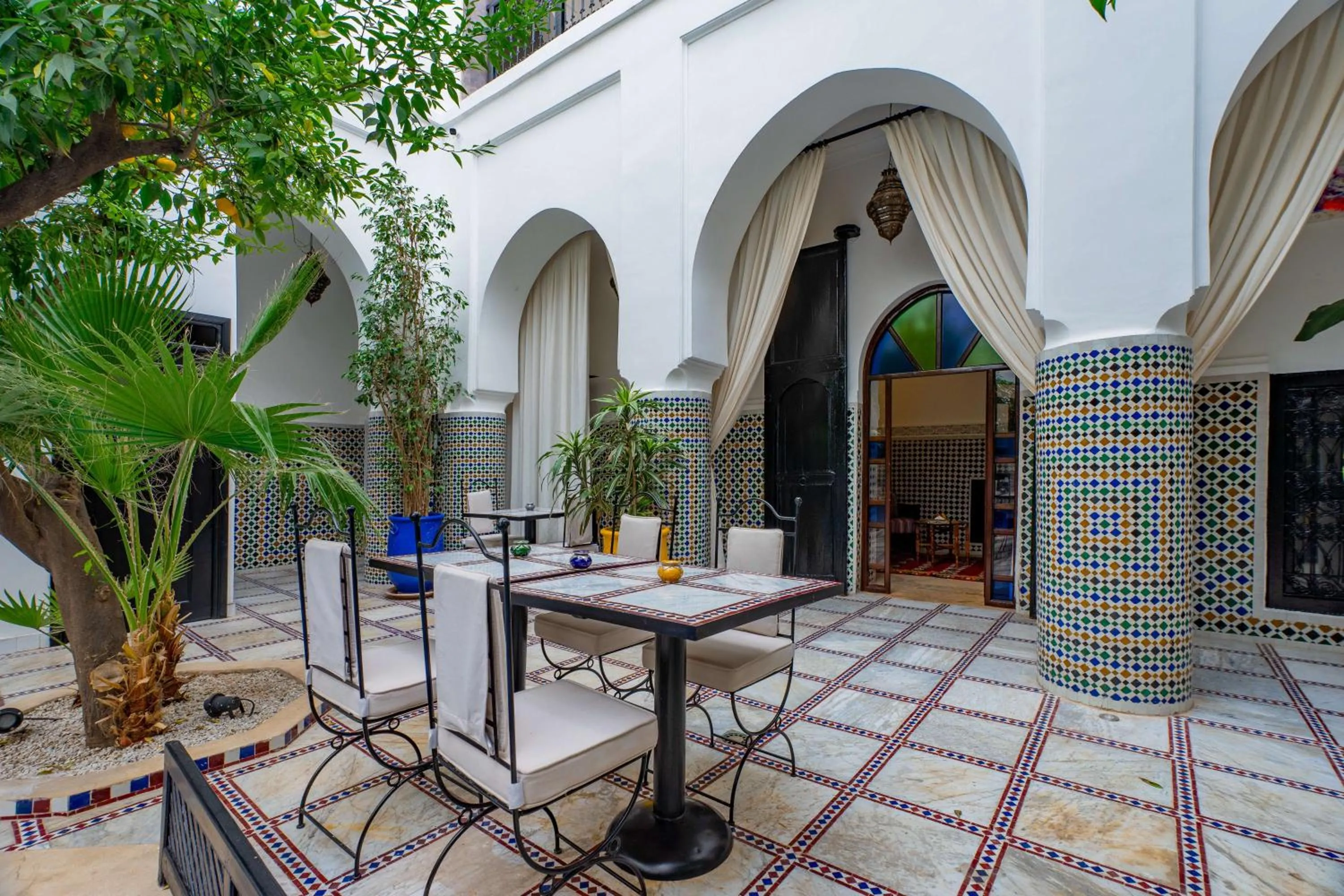 Patio in Riad Dar Dialkoum