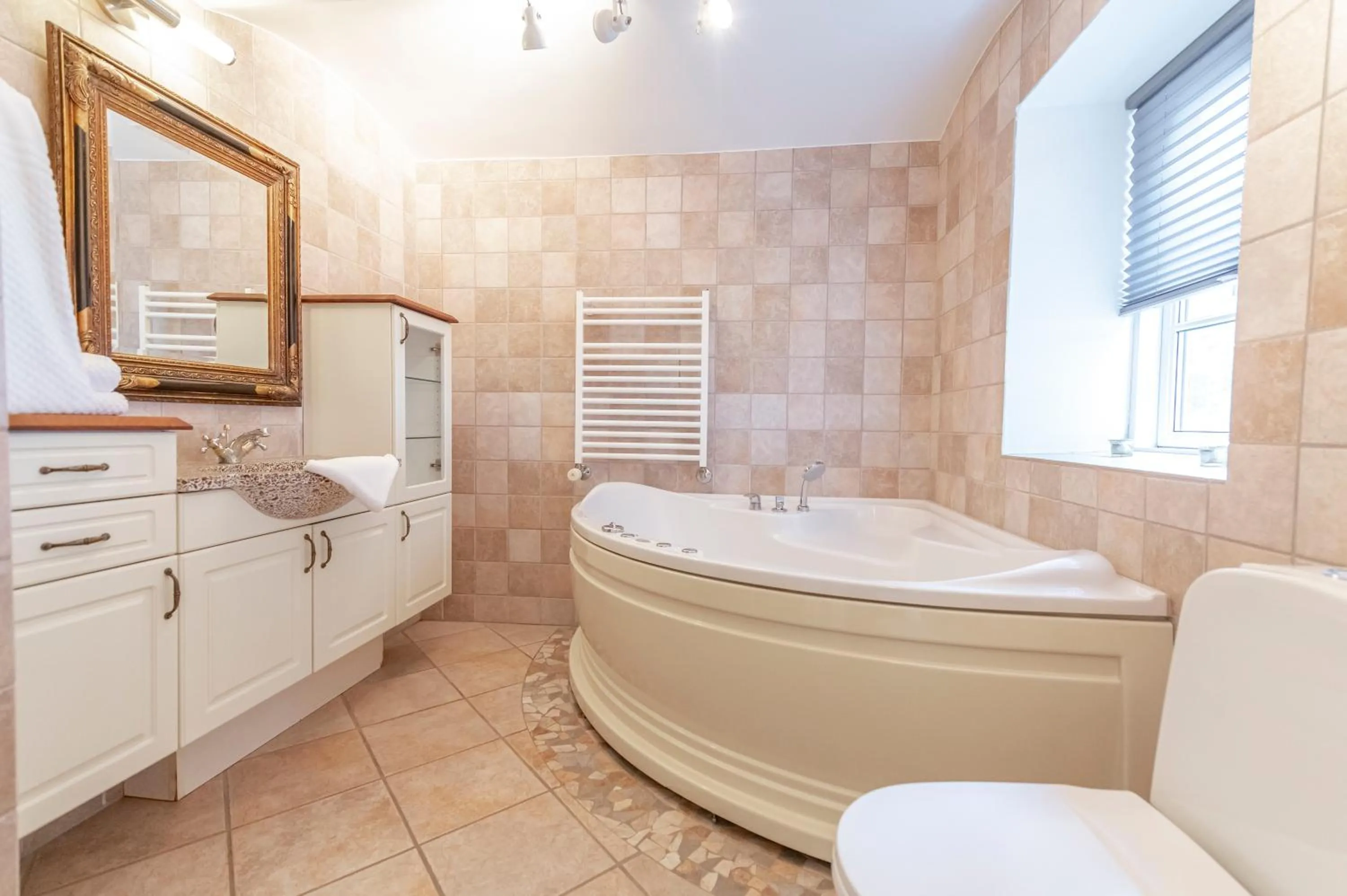 Bathroom in Bramslevgaard