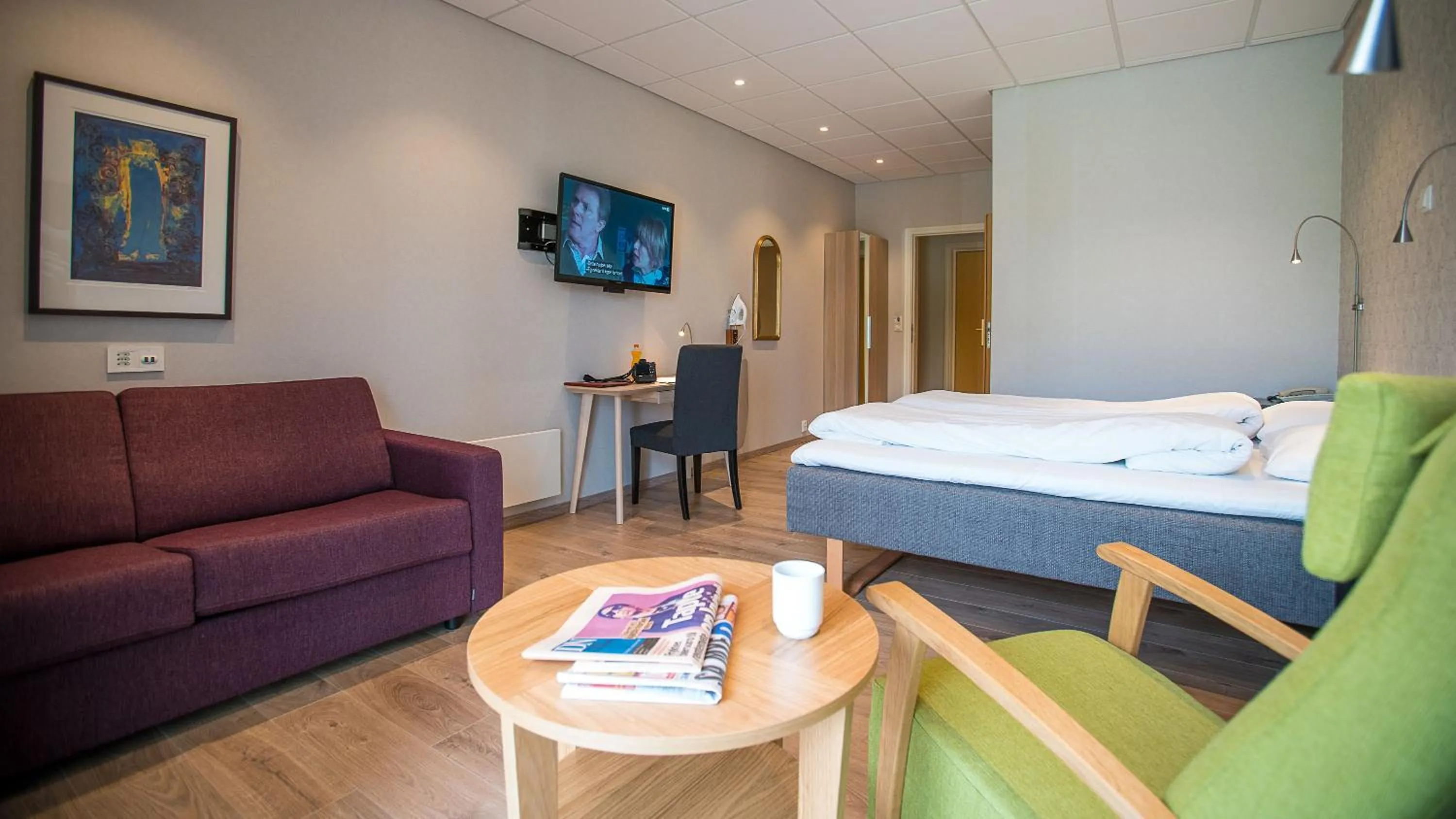 Photo of the whole room, Bed in Almaas Hotell Stord AS