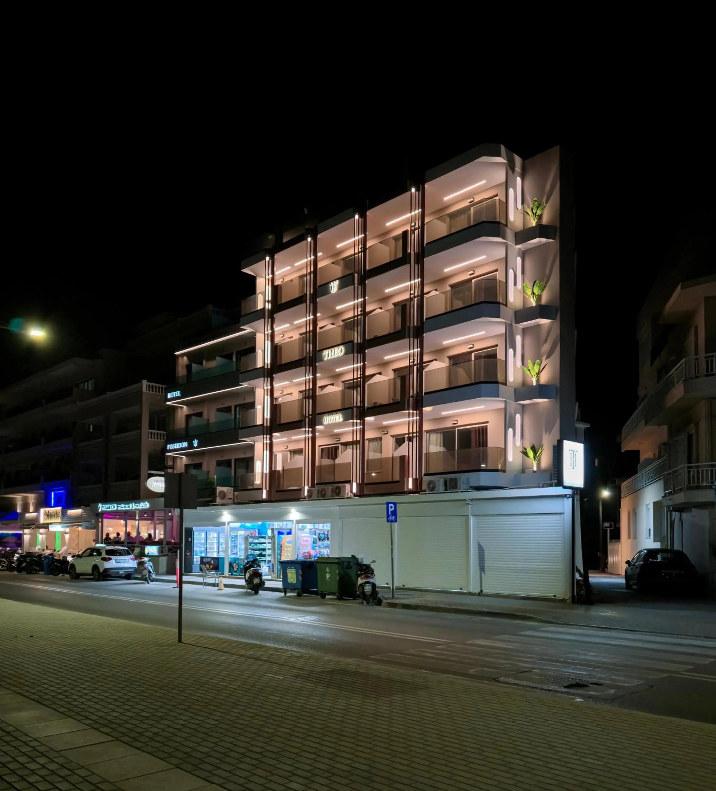 Theo Beach Hotel Apartments