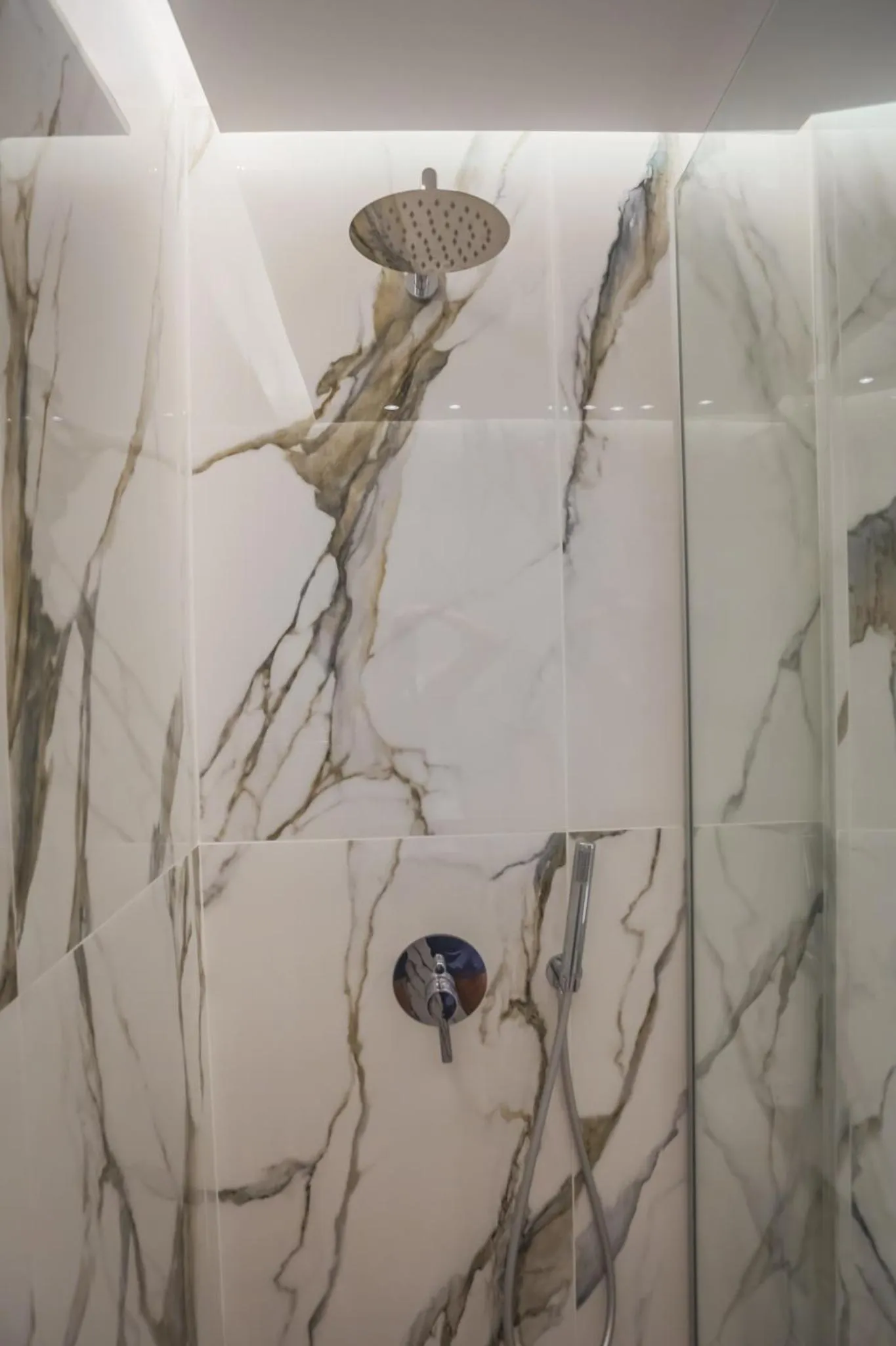 Theo Beach Hotel Apartments