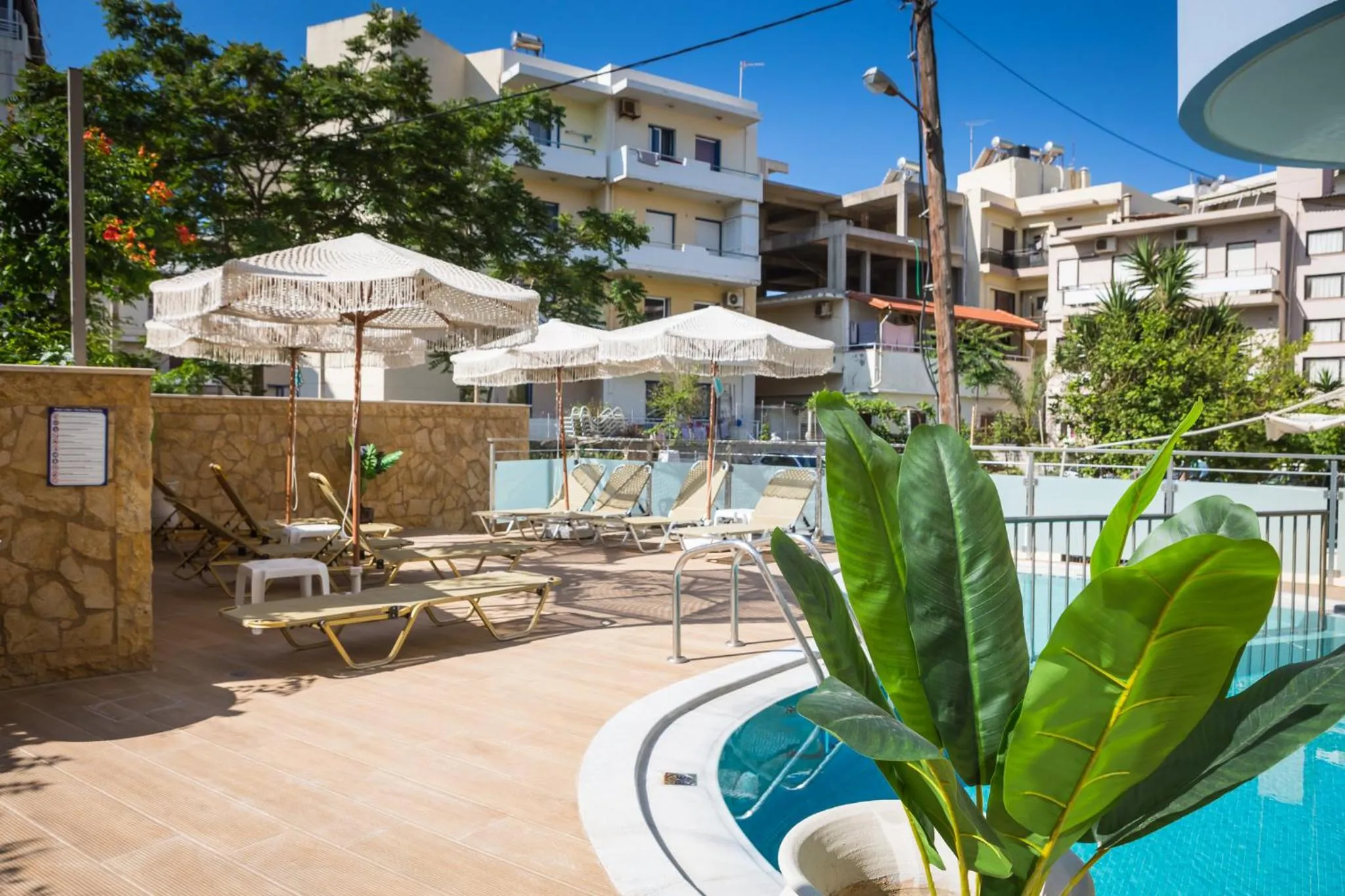 Theo Beach Hotel Apartments