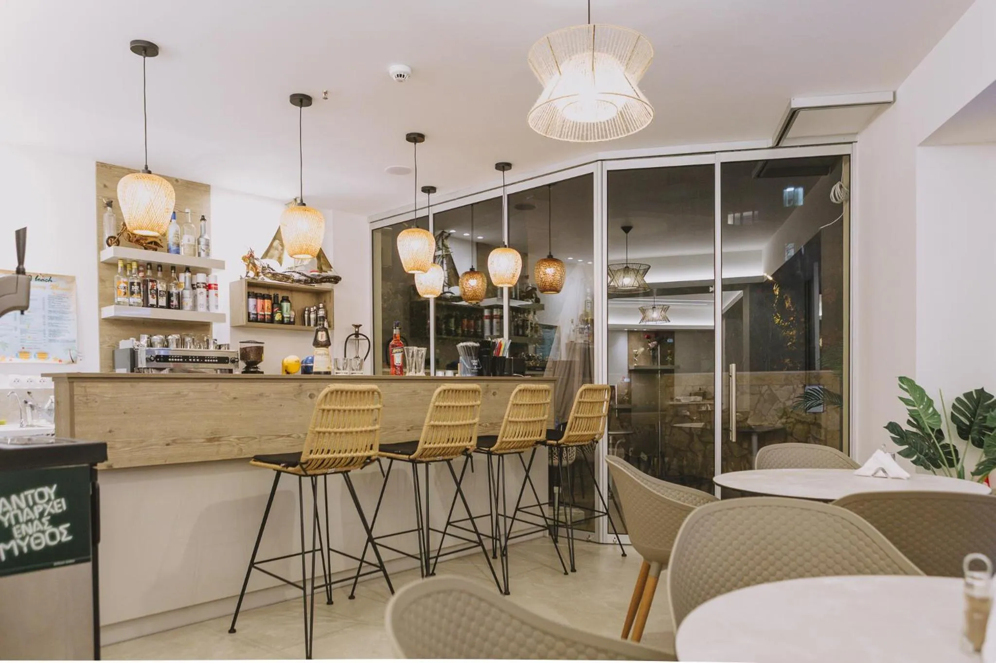 Theo Beach Hotel Apartments