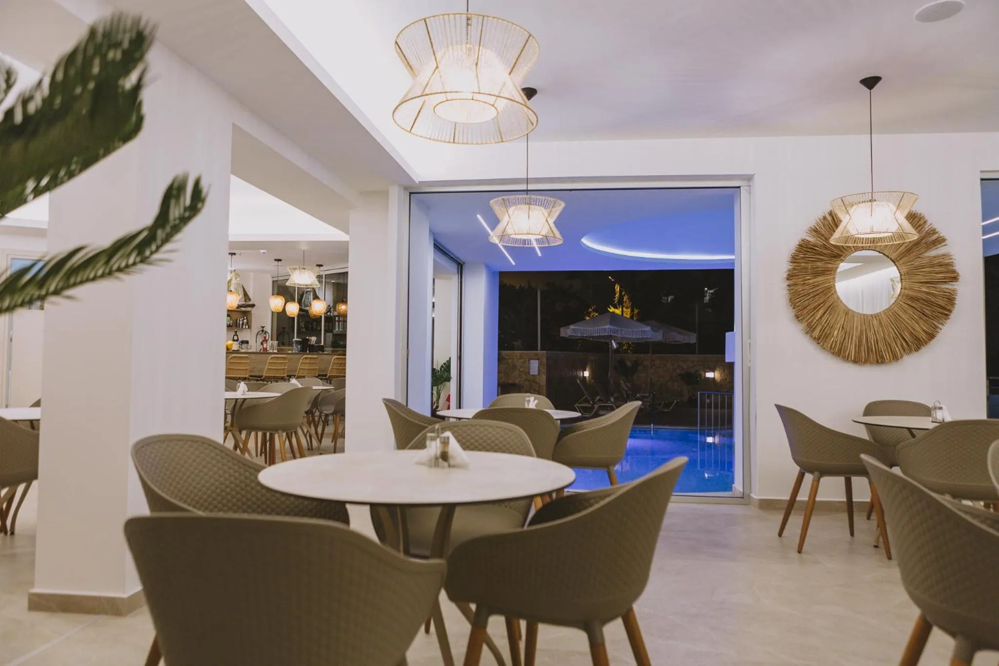 Theo Beach Hotel Apartments