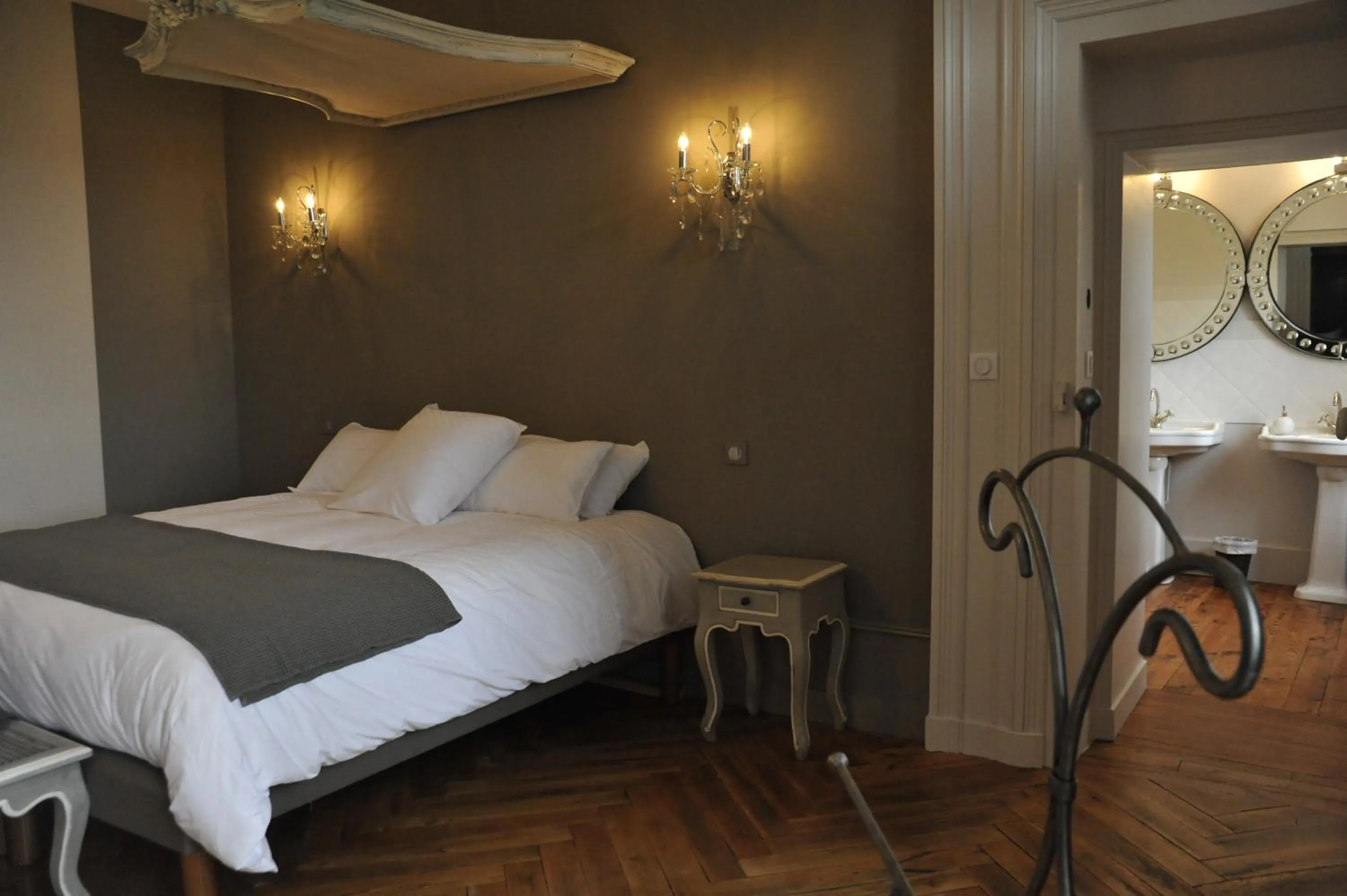 Bed in Domaine des Grands Cèdres