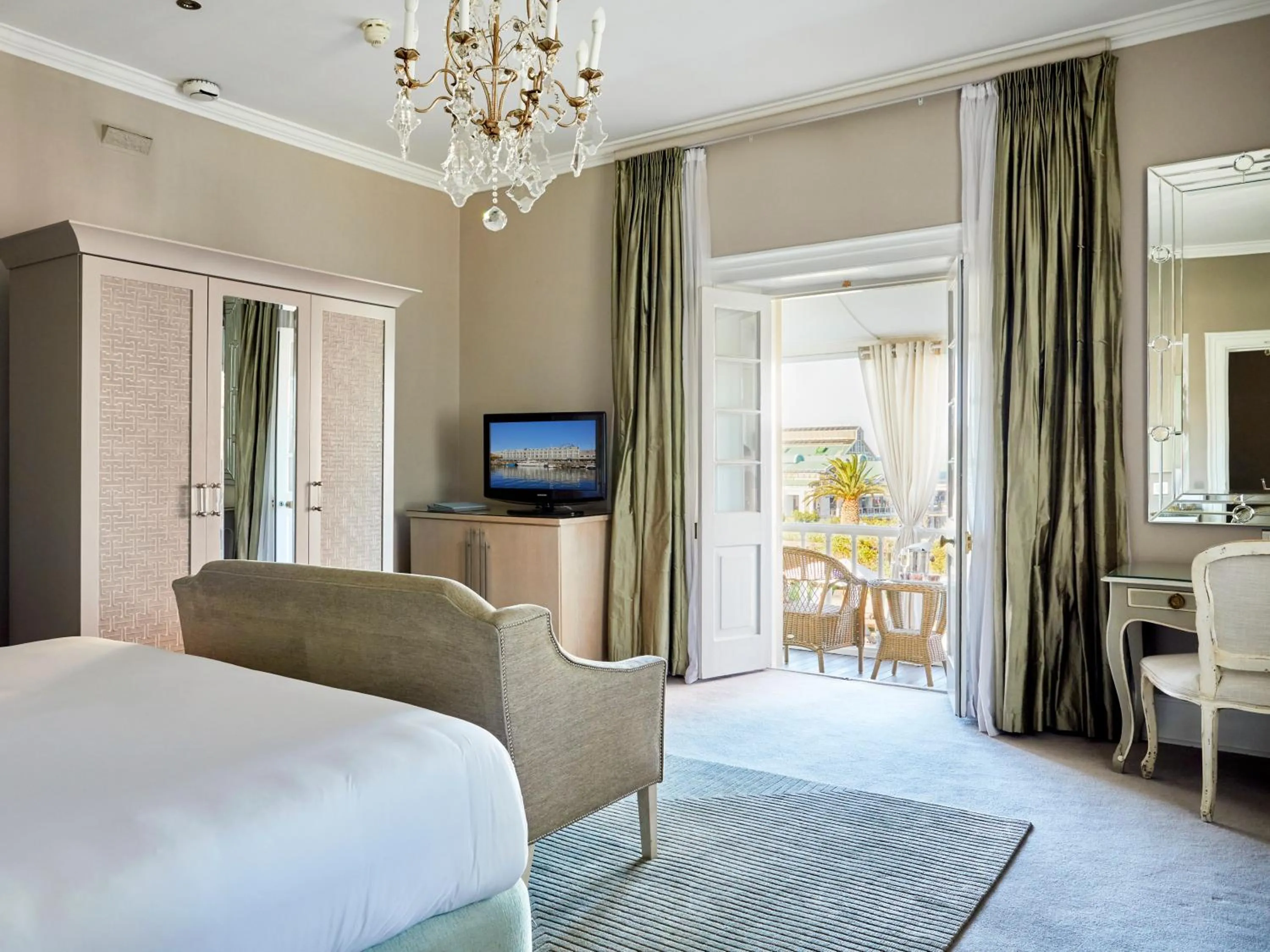 TV and multimedia, Bed in Dock House Boutique Hotel and Spa by NEWMARK