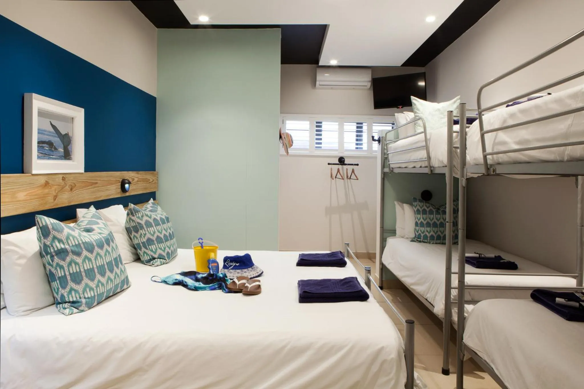 Family, Bed in Plett Beachfront Accommodation