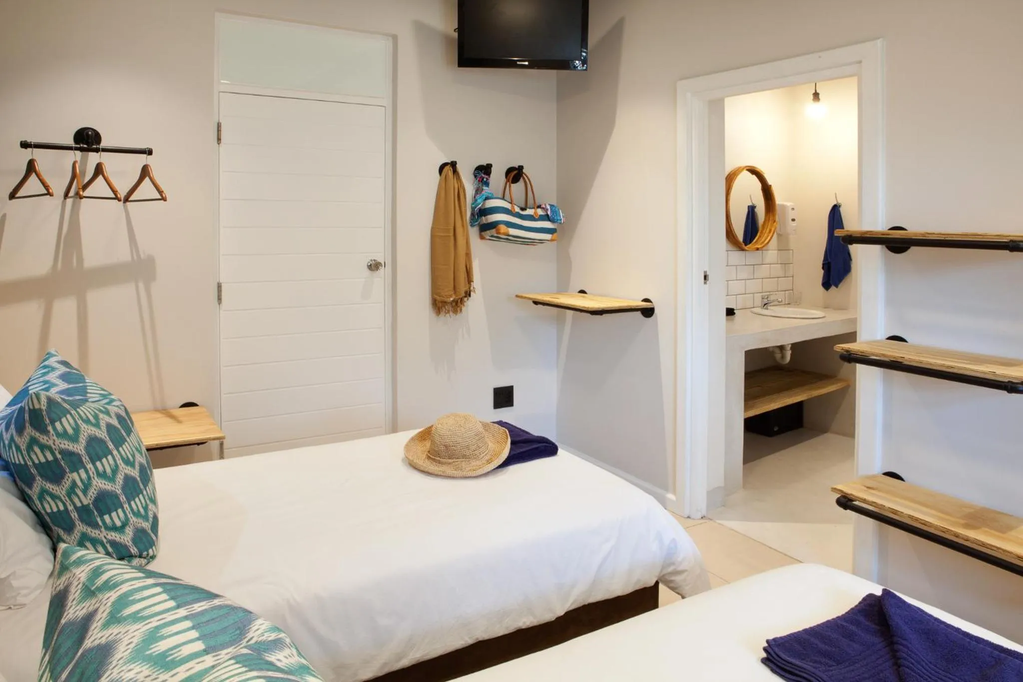 Bed in Plett Beachfront Accommodation