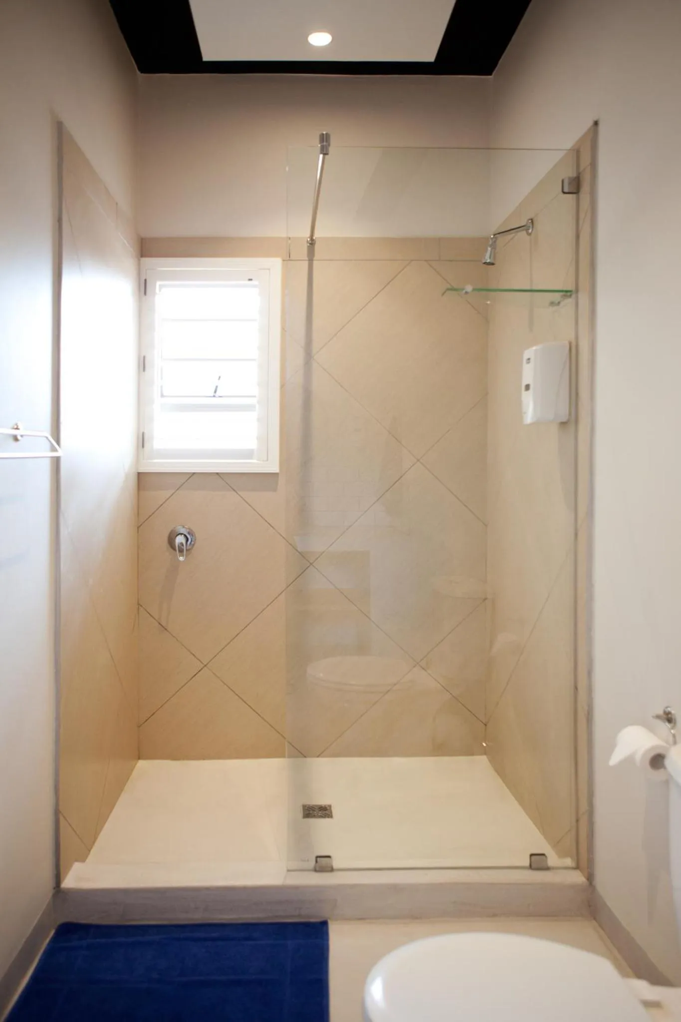 Bathroom in Plett Beachfront Accommodation