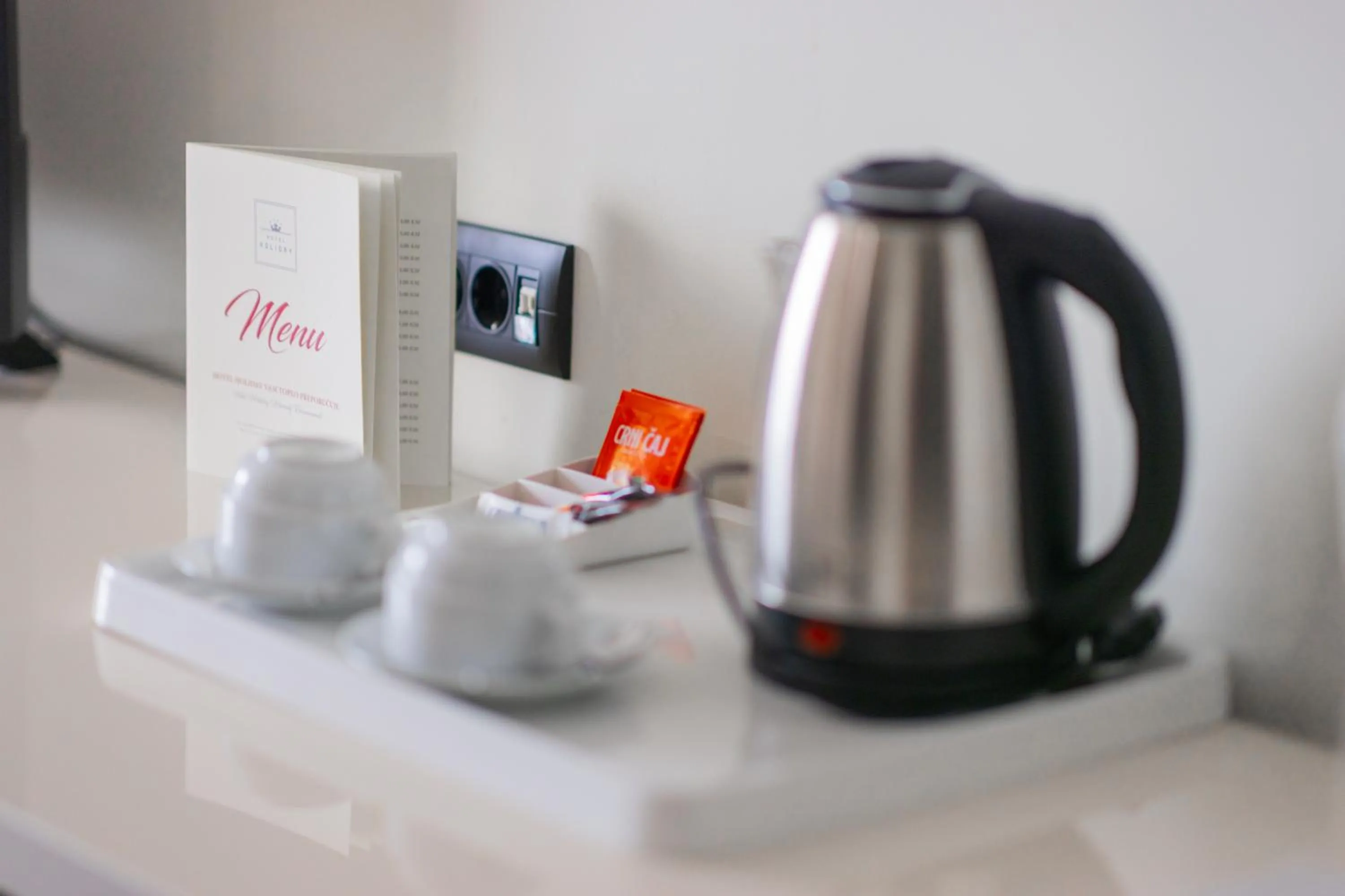 Coffee/tea facilities in Hotel Holiday