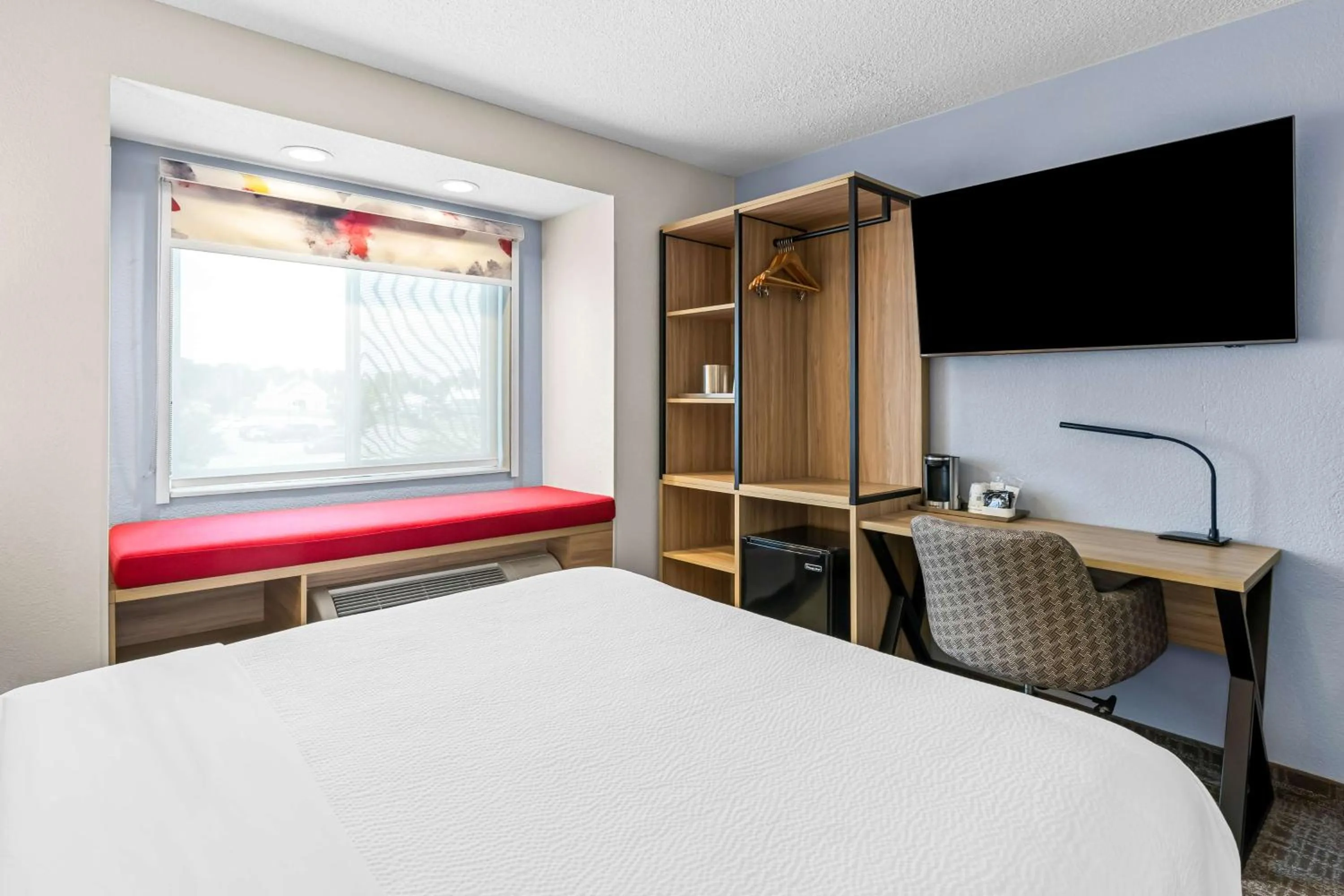 Bedroom, Bed in Best Western Buffalo Inn & Suites