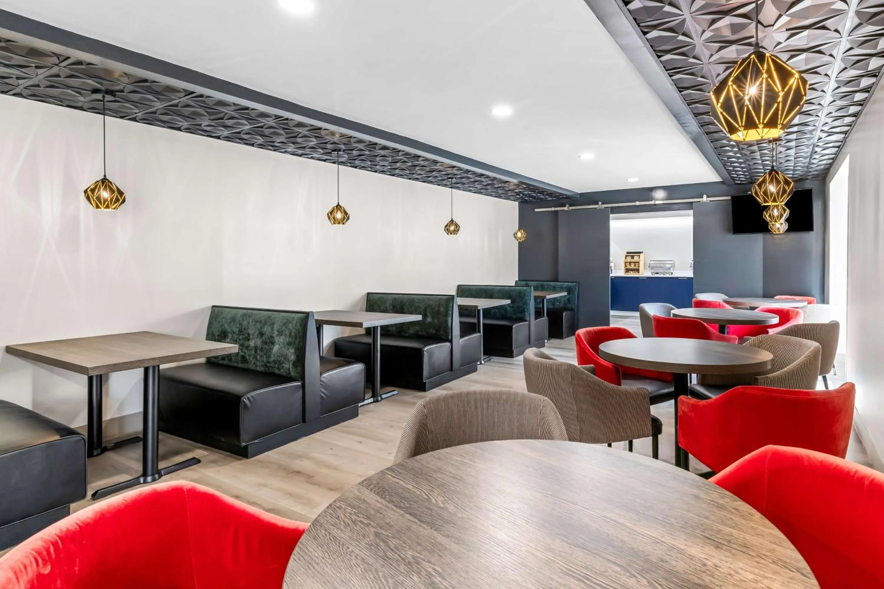 Breakfast in Best Western Buffalo Inn & Suites